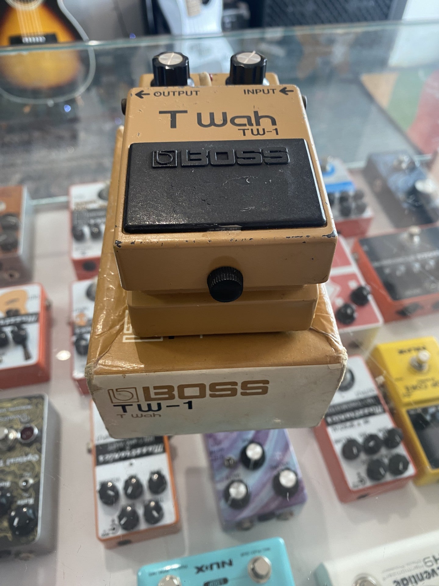 BOSS TW-1 T WAH EFFECTS PEDAL - MADE IN 1984 (Vintage)