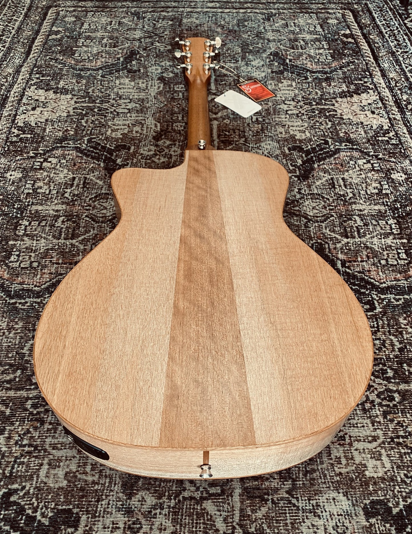 Cole Clark STUDIO Series Acoustic/Electric All Solid Bunya Face Queensland Maple back & sides
