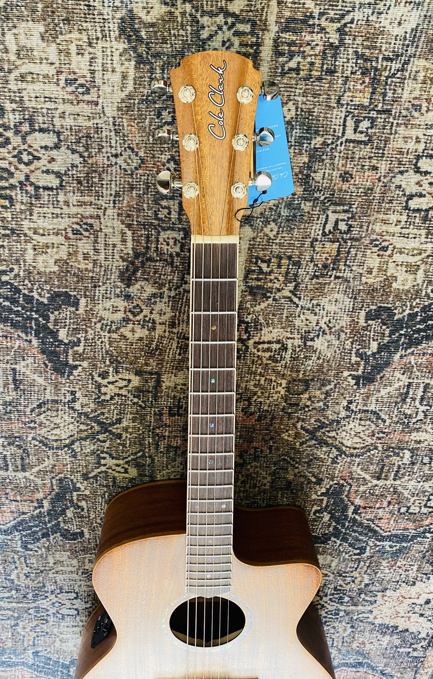 Cole Clark STUDIO Series Acoustic/Electric All Solid African Mahogany with Delux Gig Bag