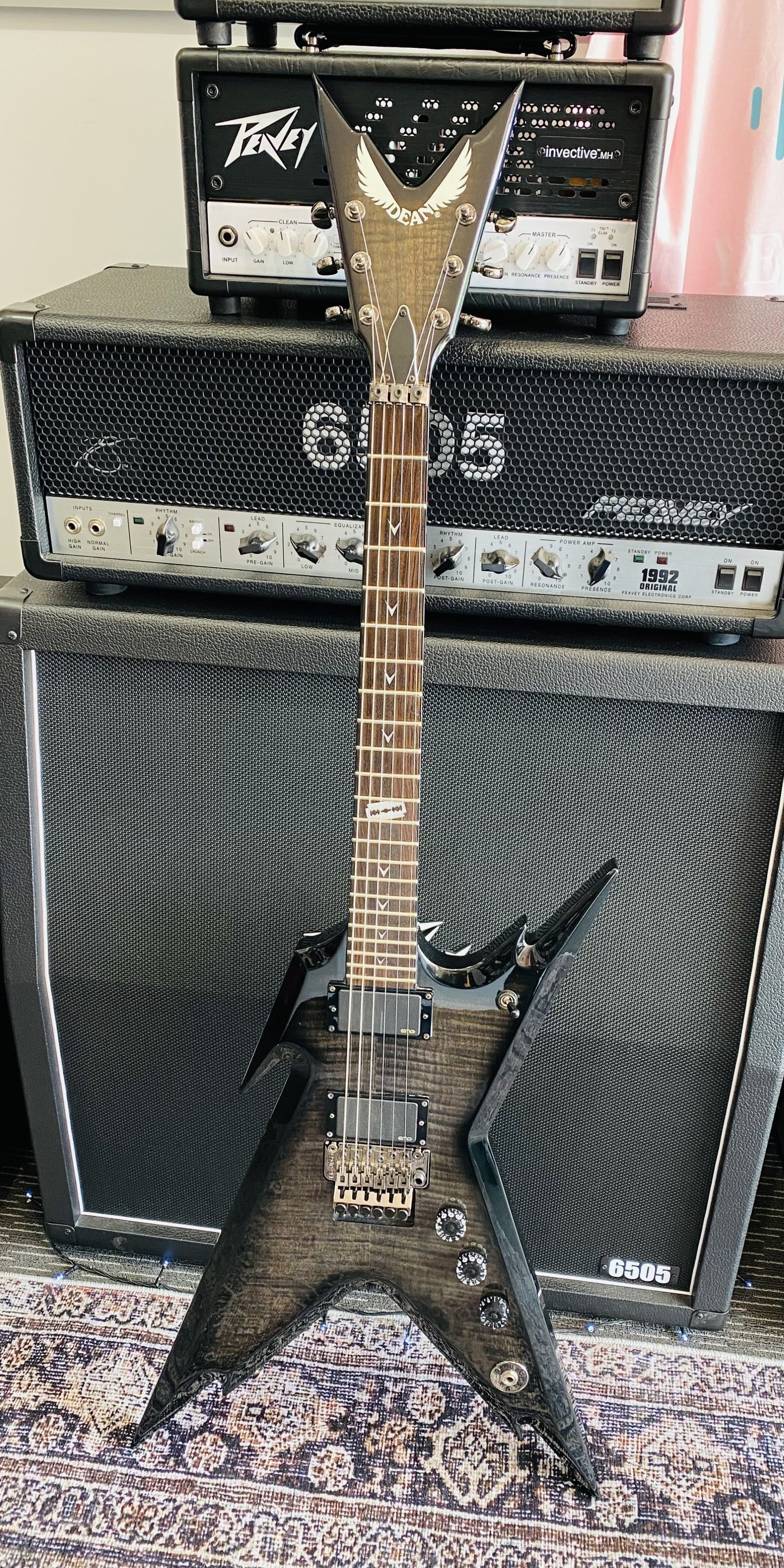 DEAN RAZORBACK DCR LTD #69/100 TRANS BLACK - WITH CASE (Pre-Loved)