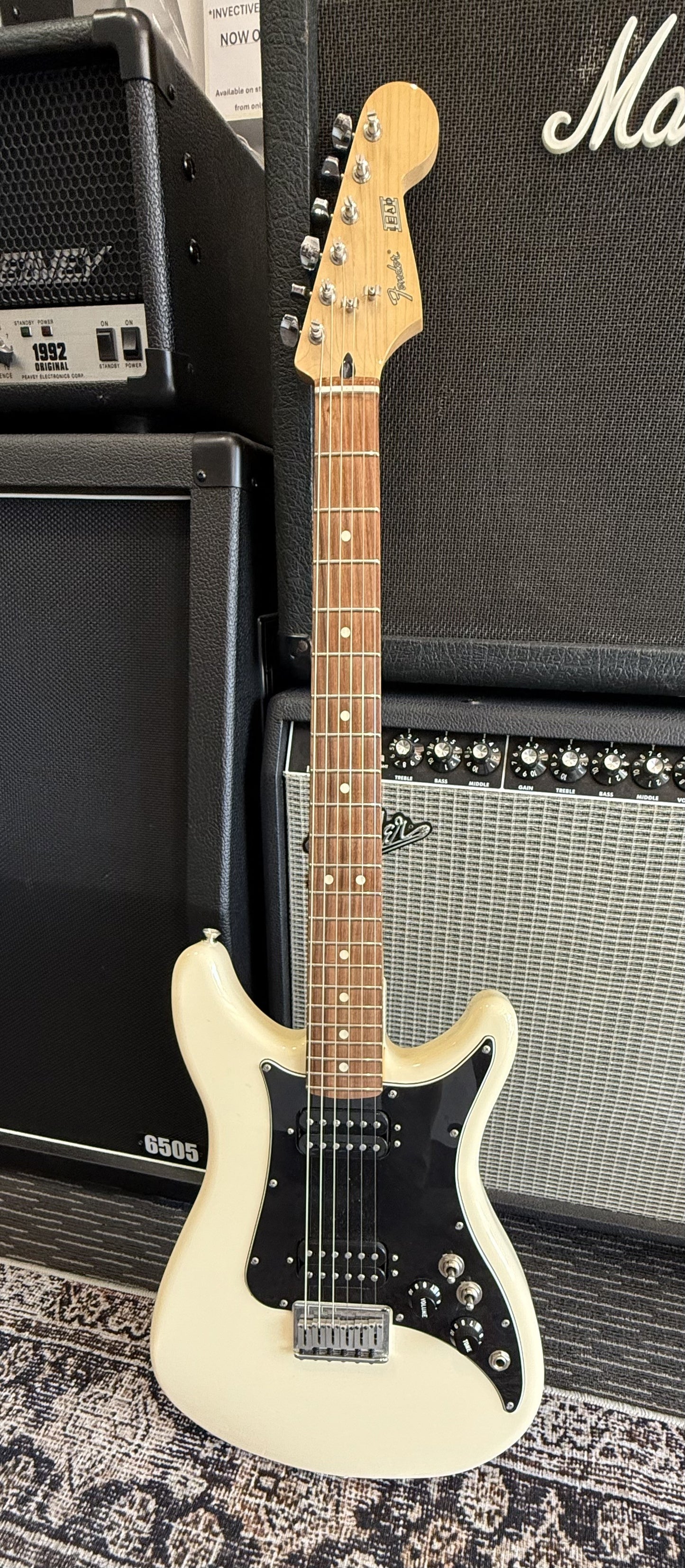 FENDER LEAD III ELECTRIC GTR WITH TWEED CASE (Pre-Loved)