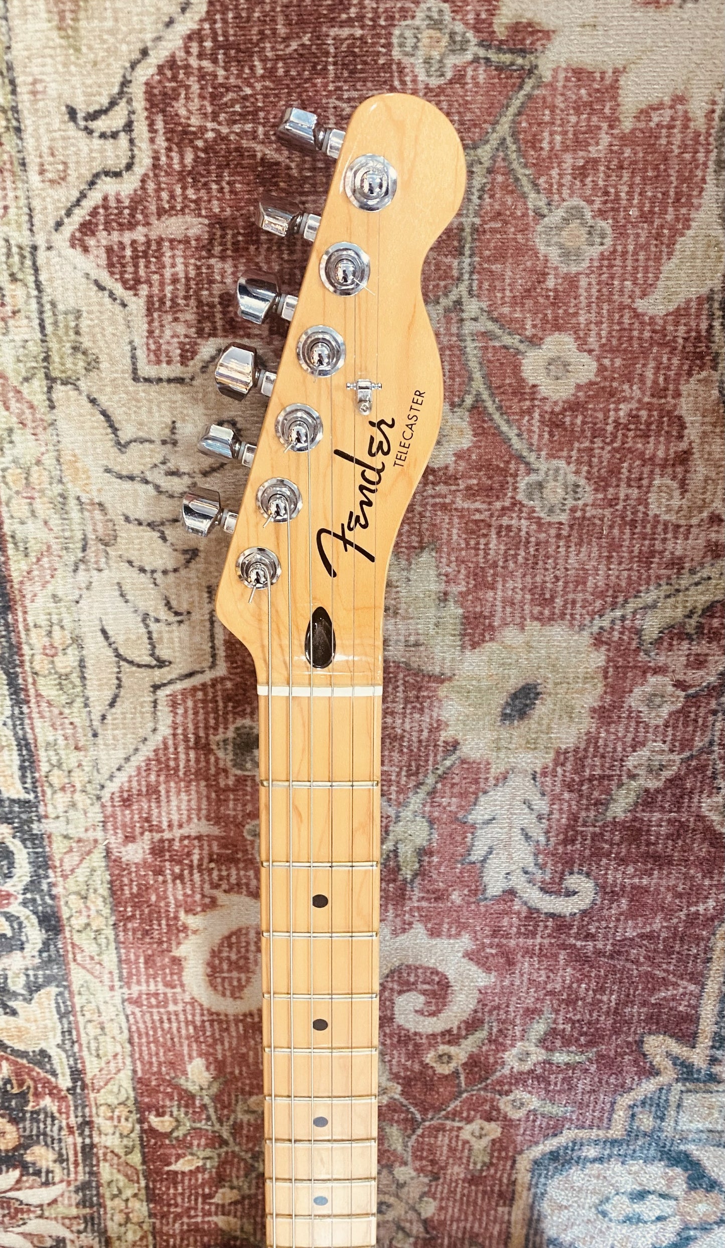 FENDER PLAYER PLUS TELE - SUNBURST W/ CASE (Pre-Loved)
