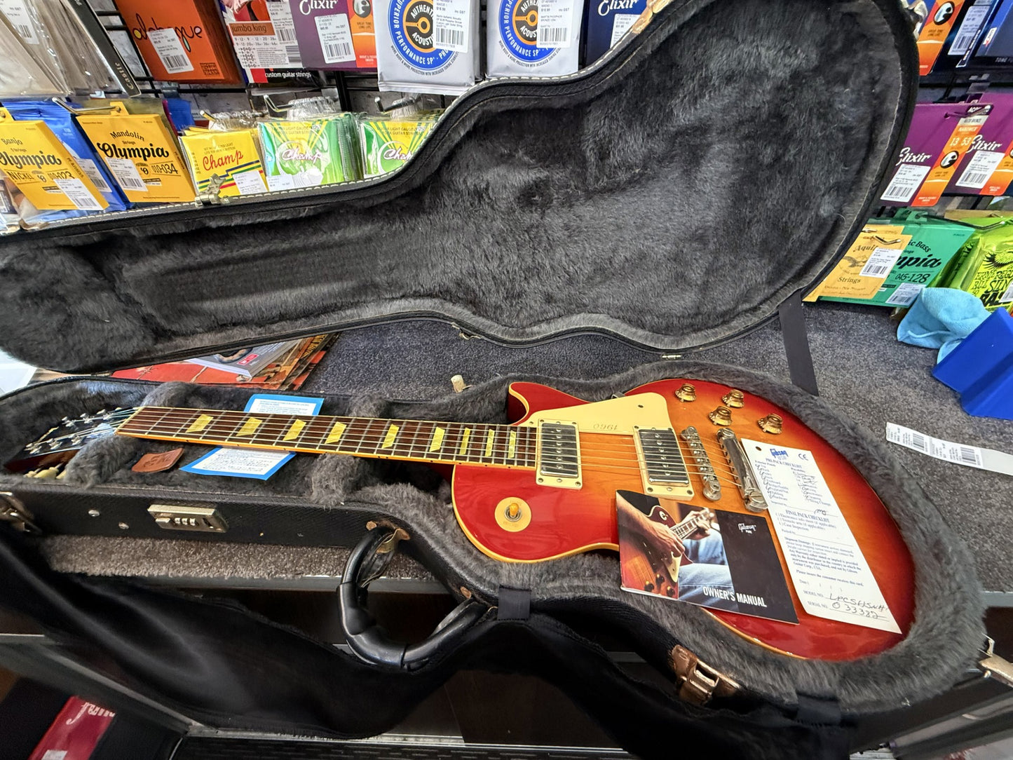 GIBSON LES PAUL CLASSIC 1960 WITH CASE Made in 2003