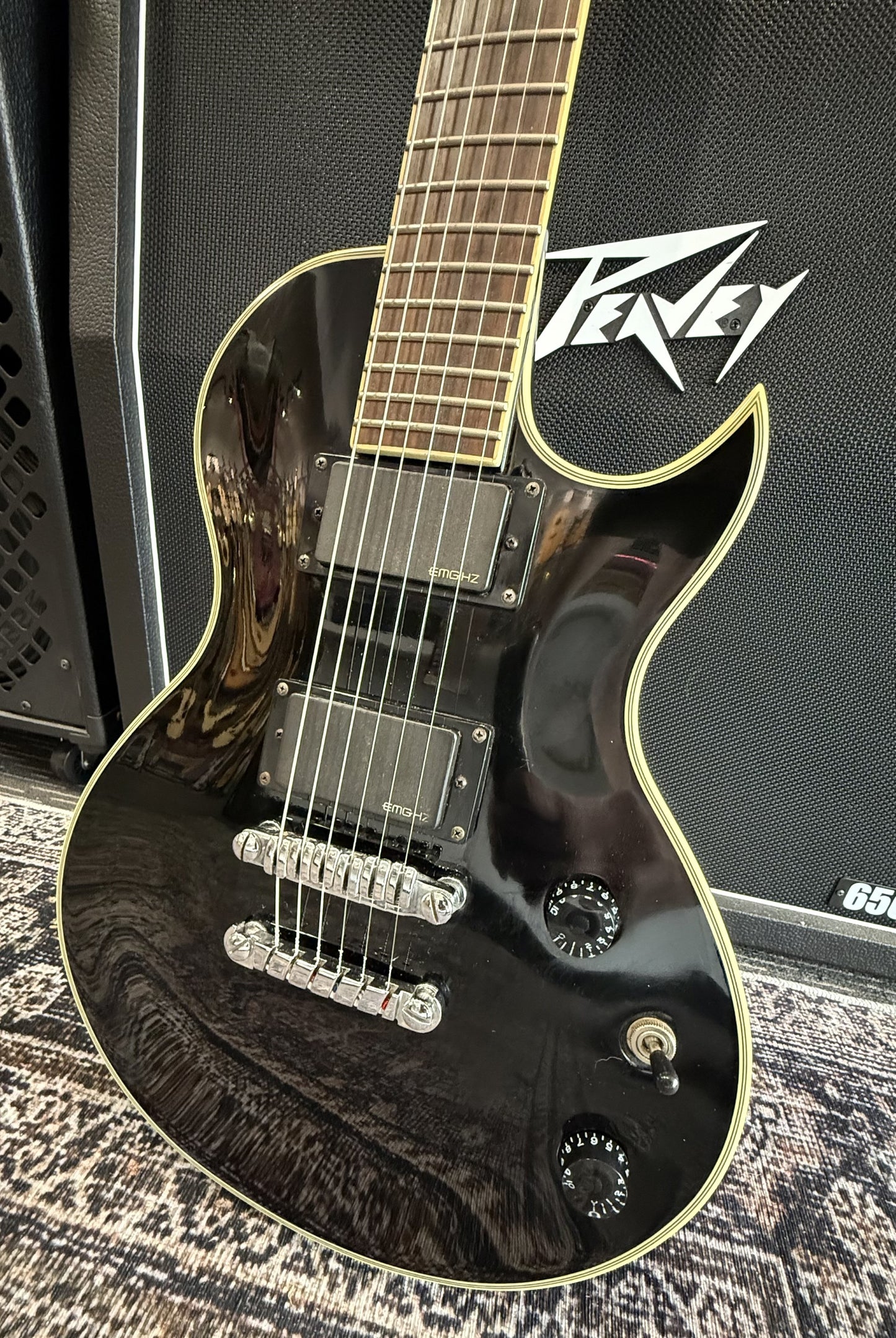 IBANEZ ARTIST ARZ400 ELECTRIC GUITAR - BLACK NO CASE (Pre-Loved)