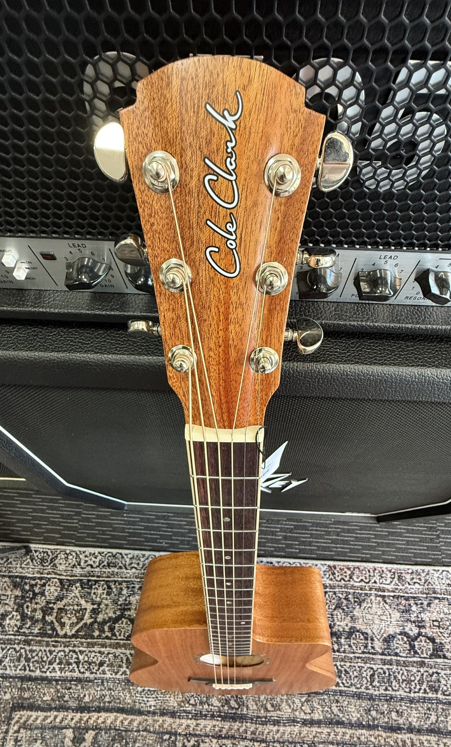 Cole Clark STUDIO Series Acoustic/Electric All Solid African Mahogany with Deluxe Gig Bag