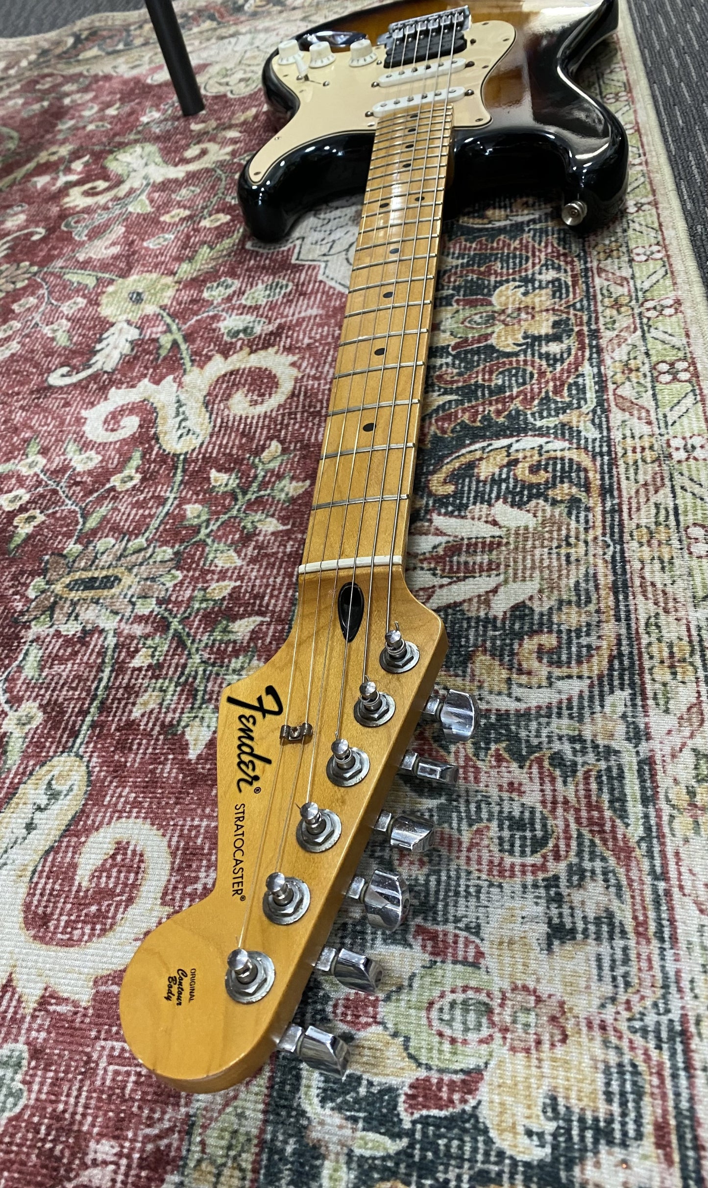 FENDER MEXICAN HSS STRAT WITH GIG BAG (Pre-Loved)