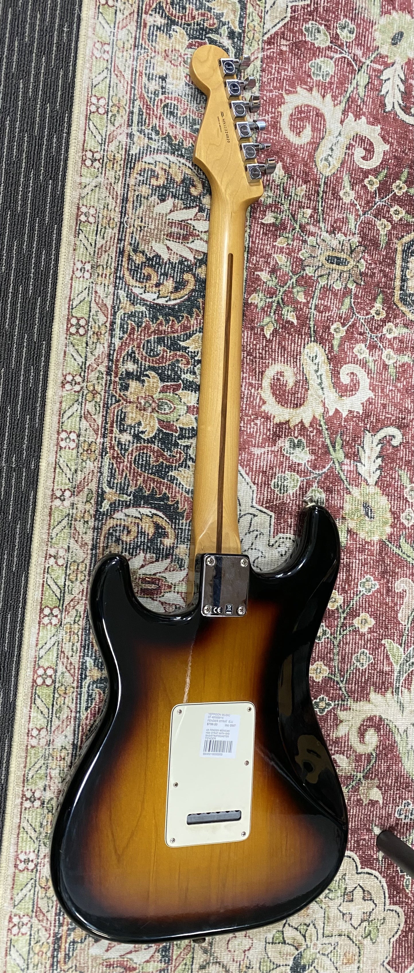 FENDER MEXICAN HSS STRAT WITH GIG BAG (Pre-Loved)