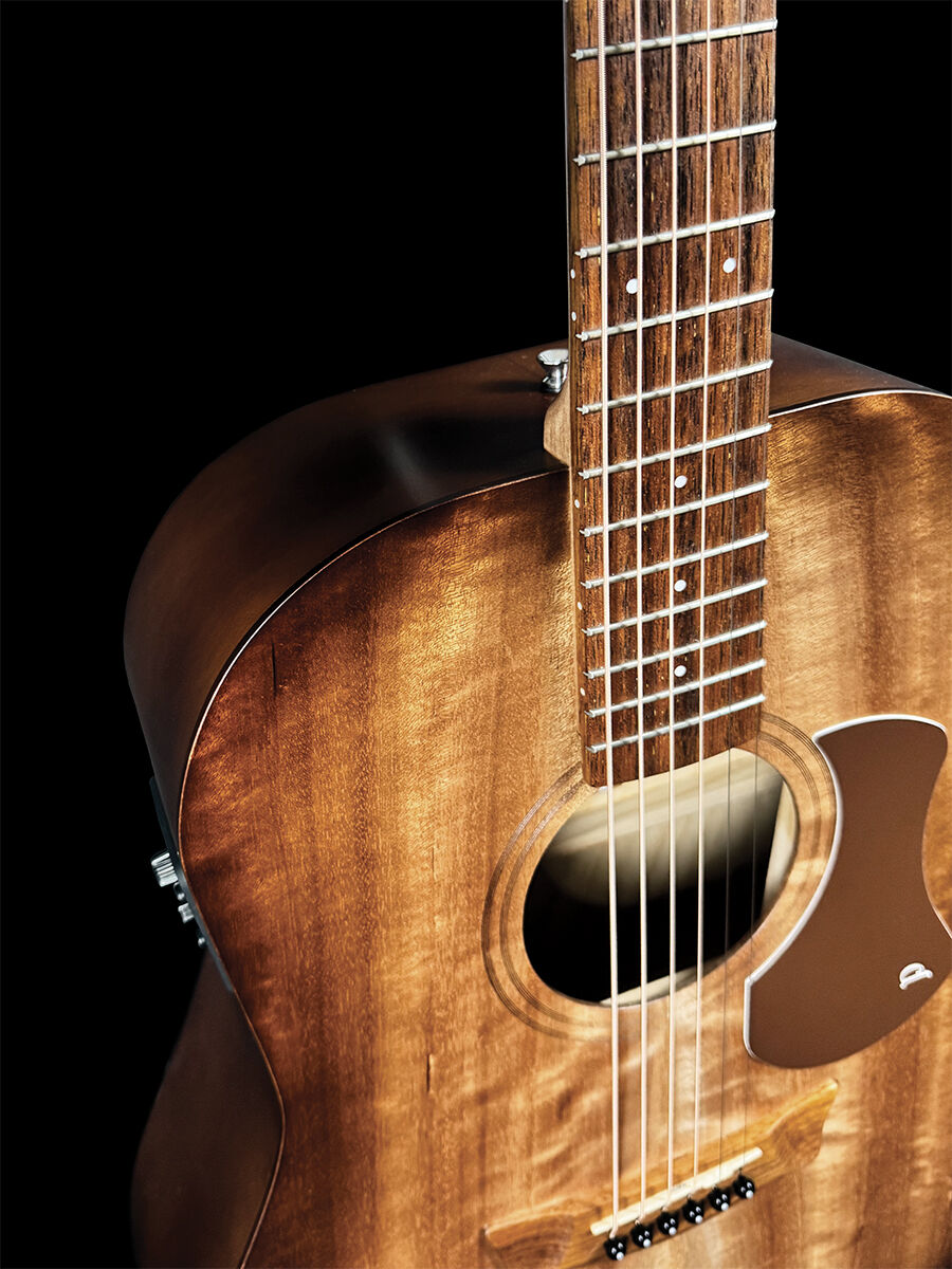 Pratley SL Stage Layered QLD Araucaria B/S Solid QLD Maple Top electric