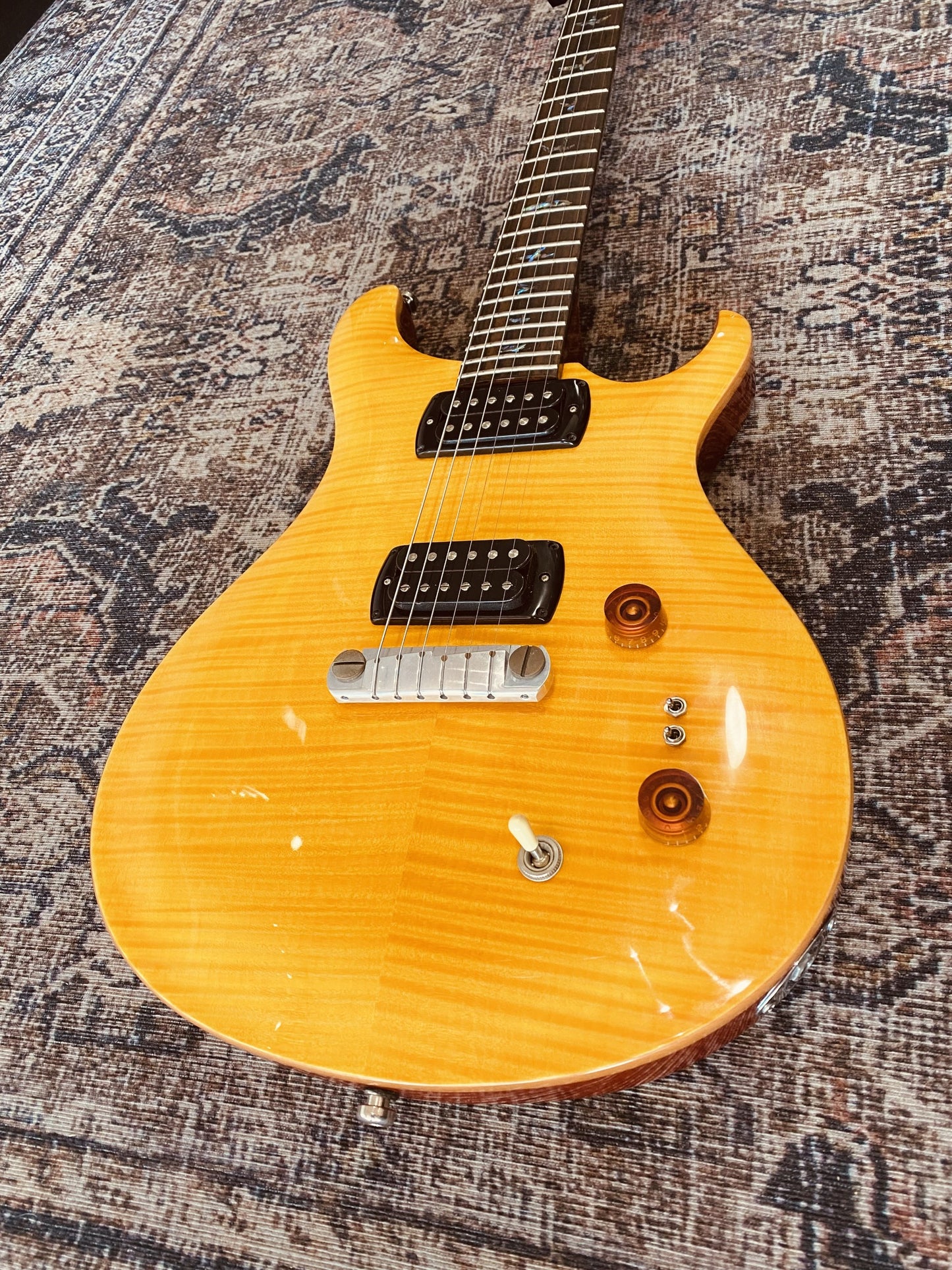 PRS SE PAULS GUITAR MODEL WITH GIG BAG (Pre-Loved)