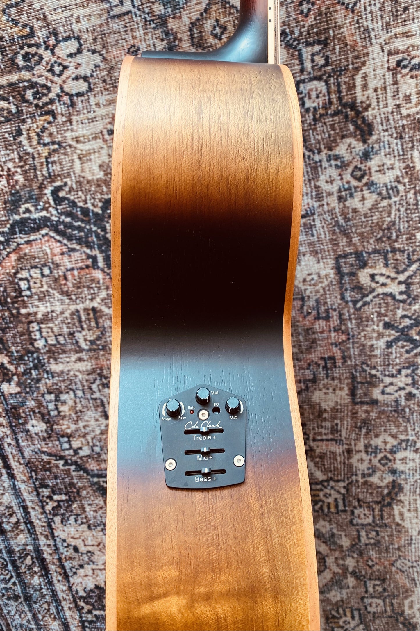 STUDIO GA All Solid Redwood Face Queensland Maple back & sides Made in China and Australia