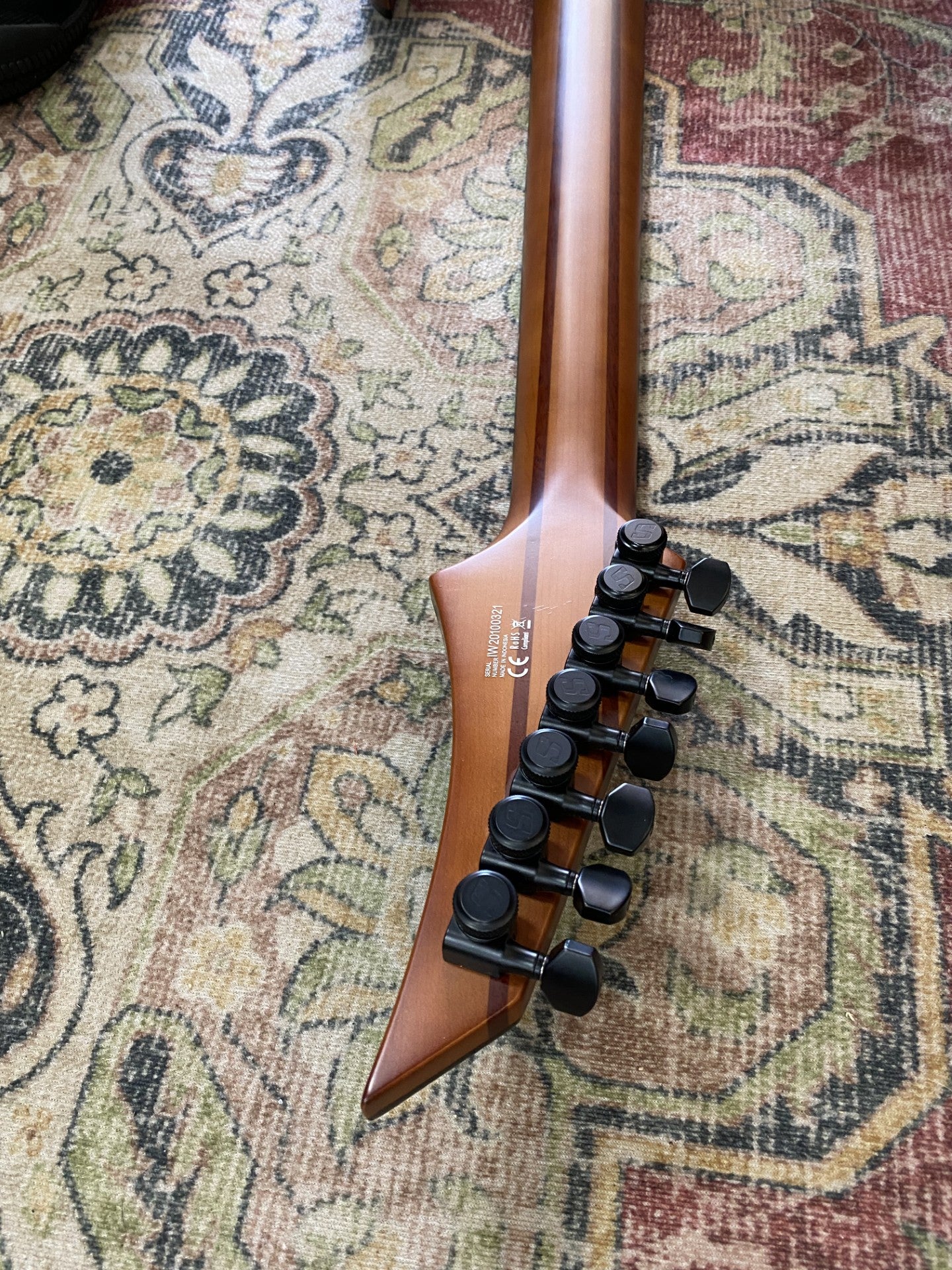 s/h SOLAR S1.7PB 7 STRING ELECTRIC GRT WITH CASE
