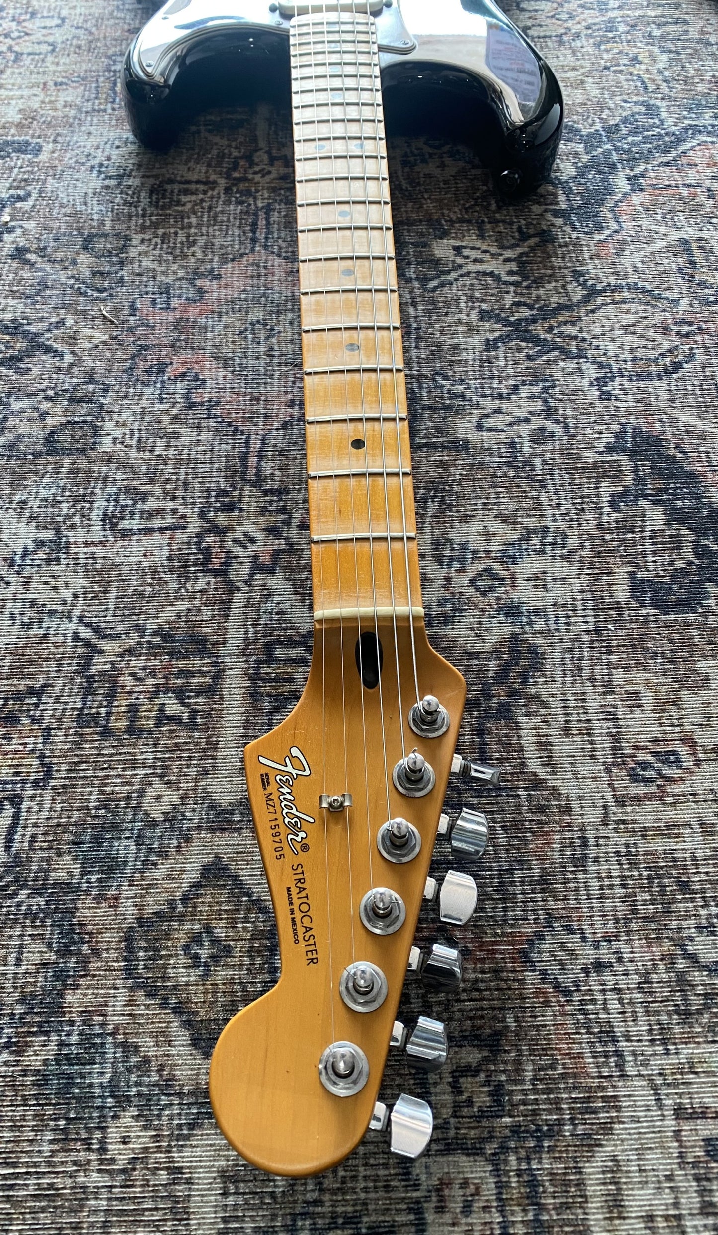 FENDER 2007-2008 MEXICAN STRATOCASTER WITH GATOR CASE (Pre-Loved)