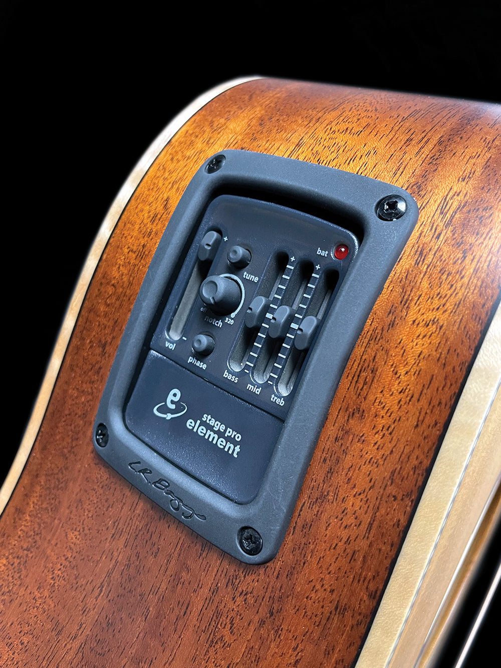 Tanglewood 20th Anniversary Superfolk cutaway electricLRB Stagepro Element with case