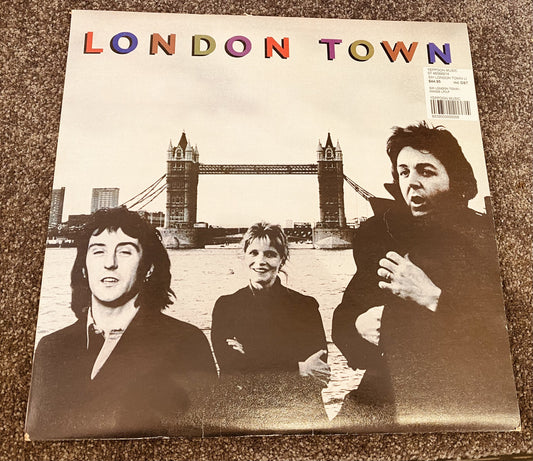 LONDON TOWN - WINGS LP (Vintage)