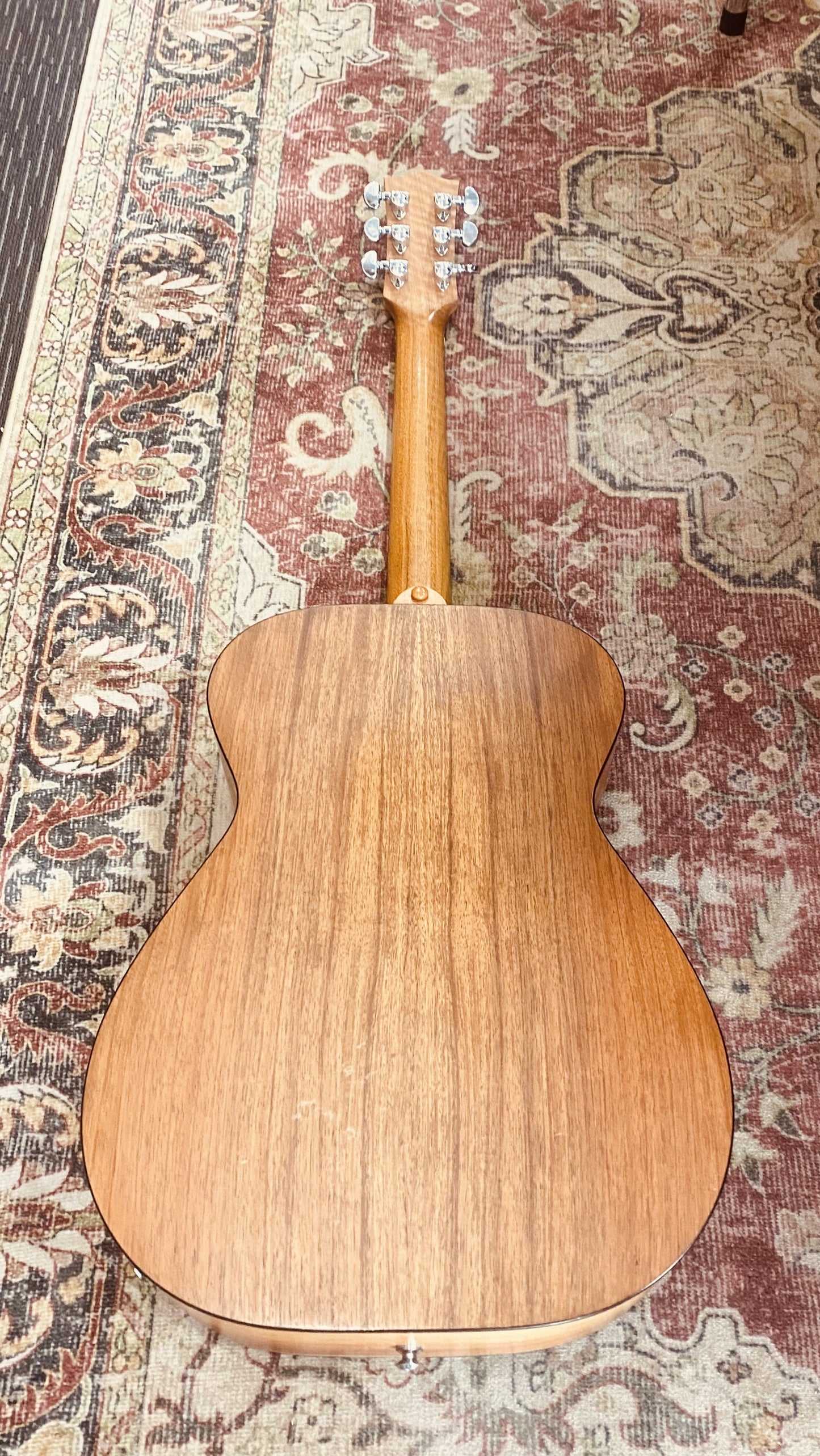 MATON SRS808 ACOUSTIC/ELECTRIC WITH CASE (PRE-LOVED)