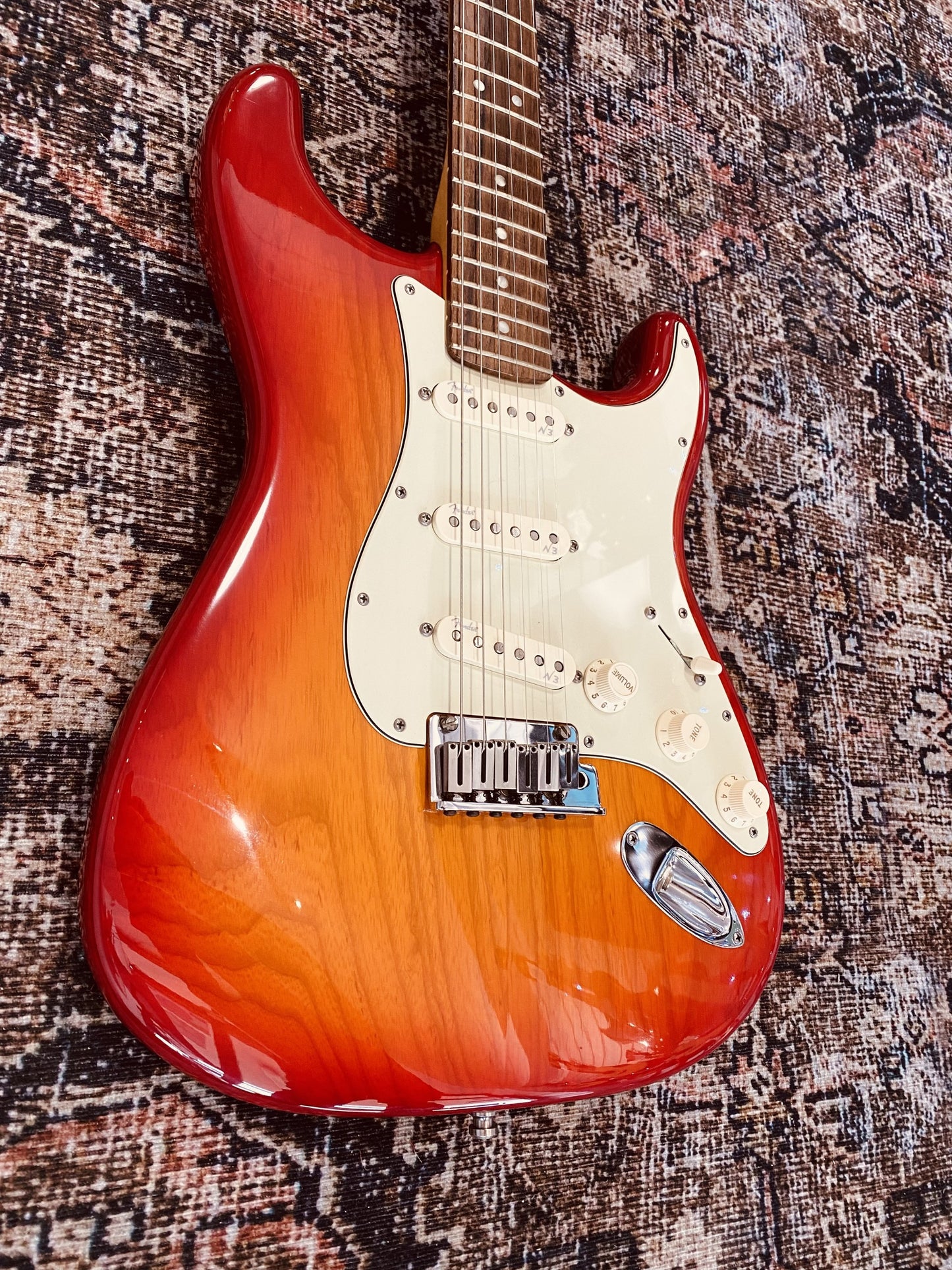 FENDER AMERICAN DELUXE 2012 SIENNA BURST WITH CASE