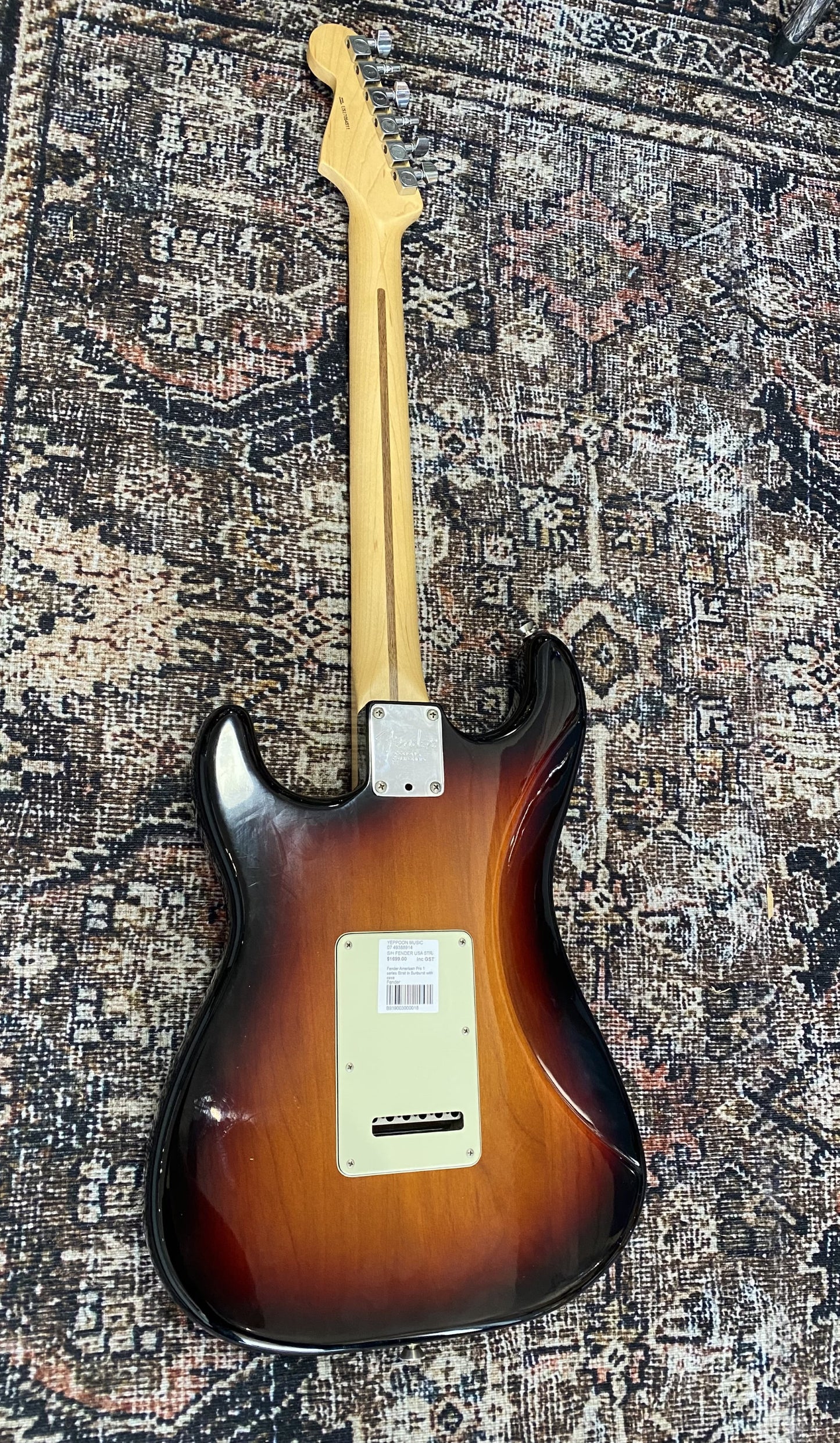 Fender American Pro 1 series Strat in Sunburst with case (Preloved)
