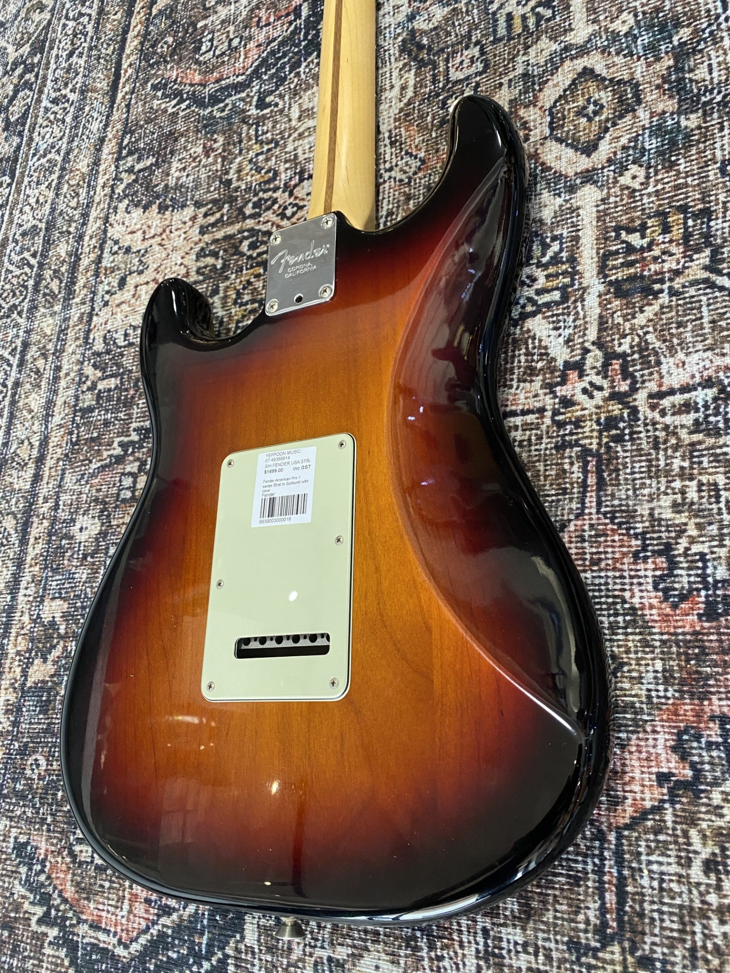 Fender American Pro 1 series Strat in Sunburst with case (Preloved)
