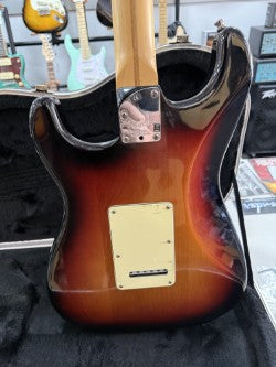 FENDER AMERICAN DELUXE 2007 STRATOCASTER SUNBURST W/CASE