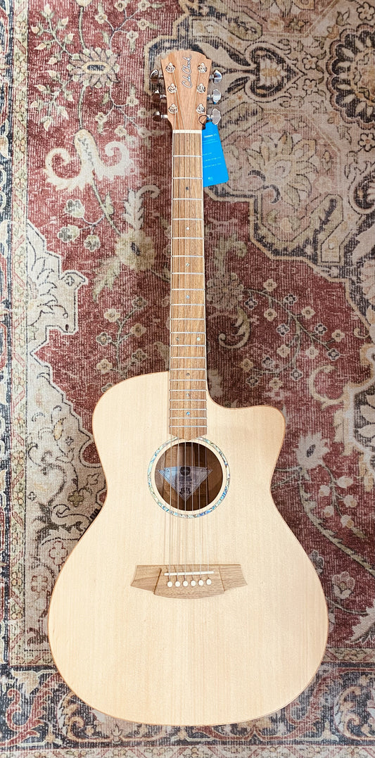 Cole Clark STUDIO Series Acoustic/Electric All Solid Bunya Face Queensland Maple back & sides