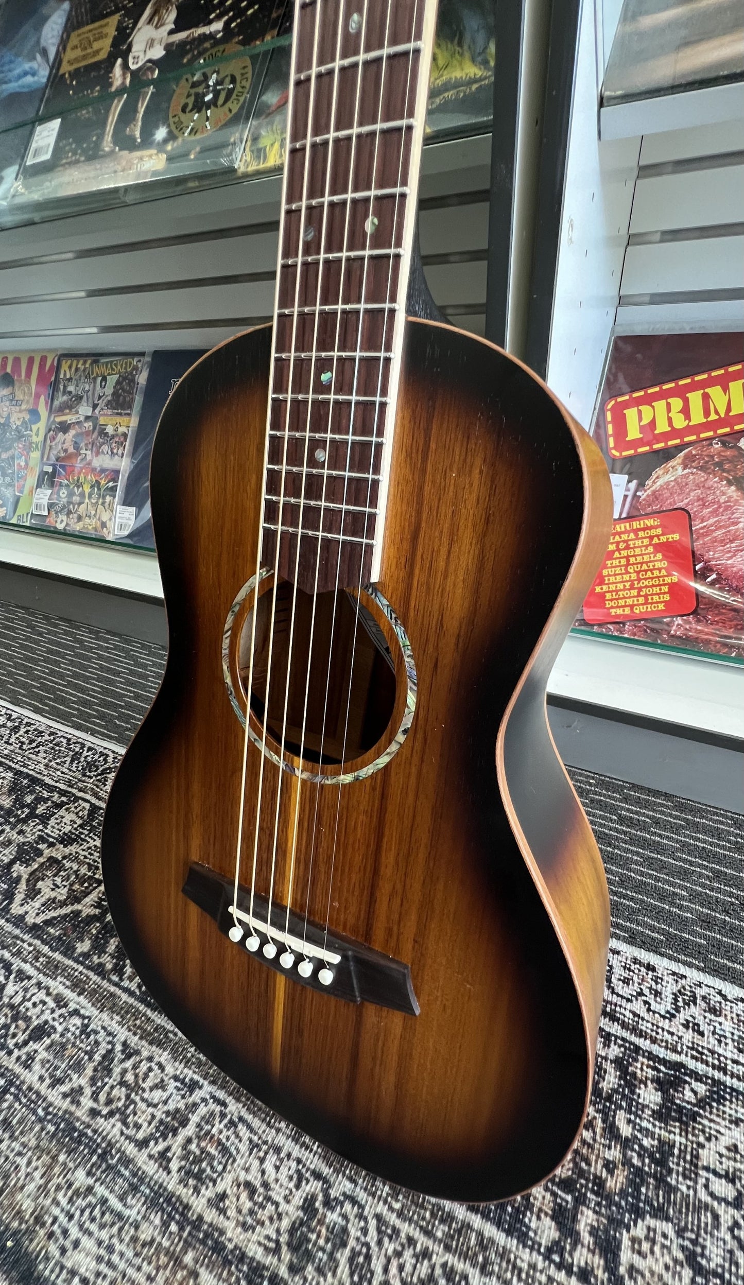 COLE CLARK PARLOUR MINI ALL BLACKWOOD - SUNBURST W/ GIG BAG