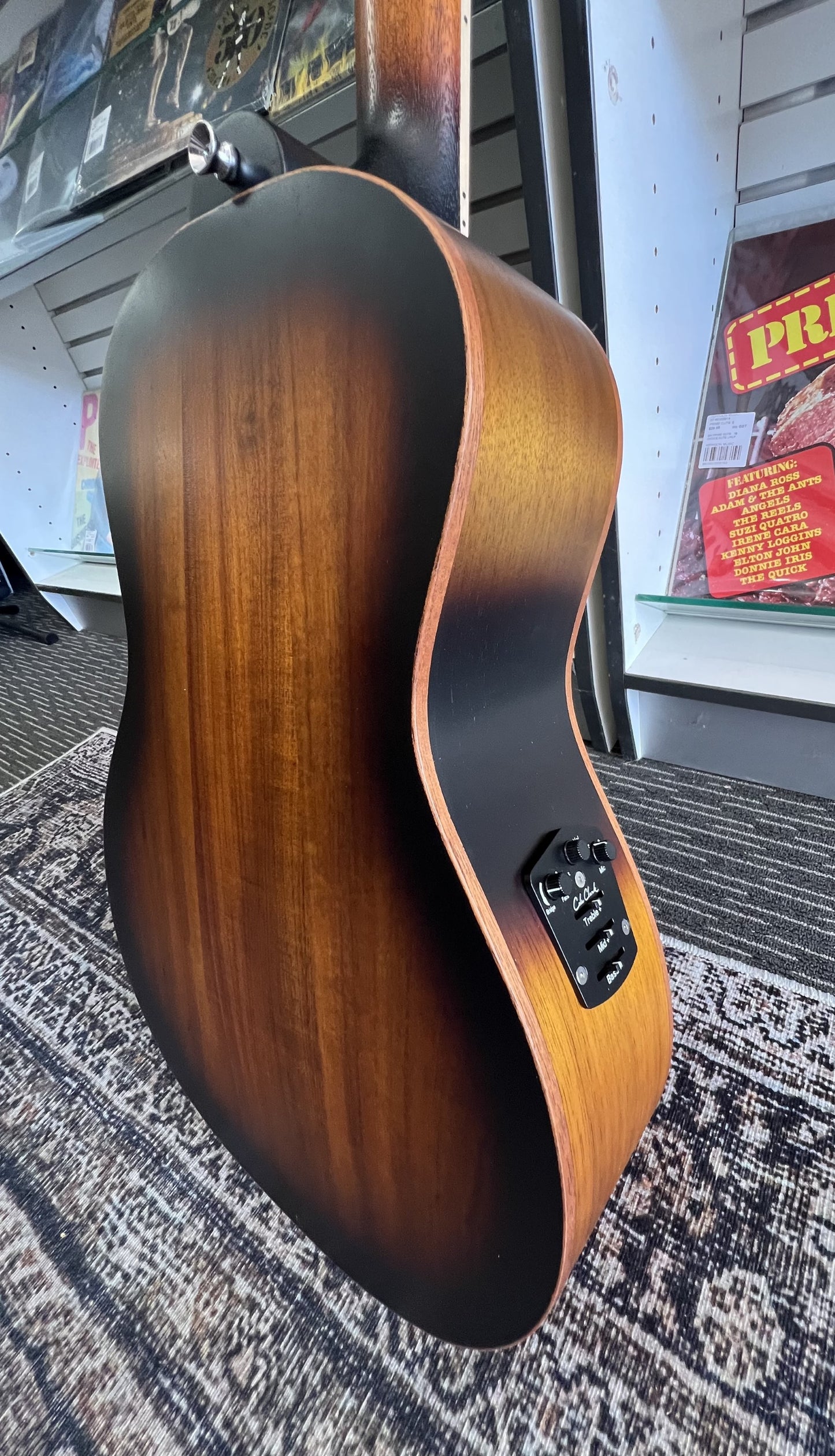 COLE CLARK PARLOUR MINI ALL BLACKWOOD - SUNBURST W/ GIG BAG