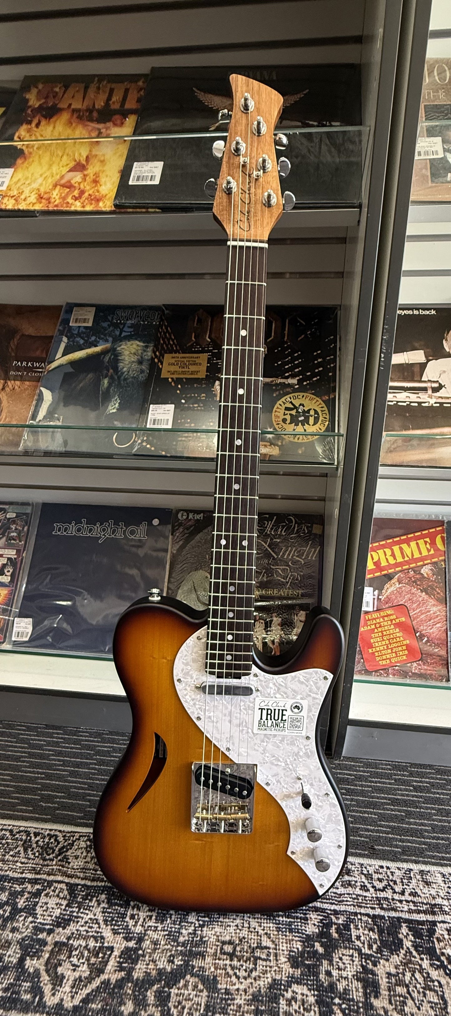 COLE CLARK CULPRIT 3 ELECTRIC GUITAR - SUNBURST