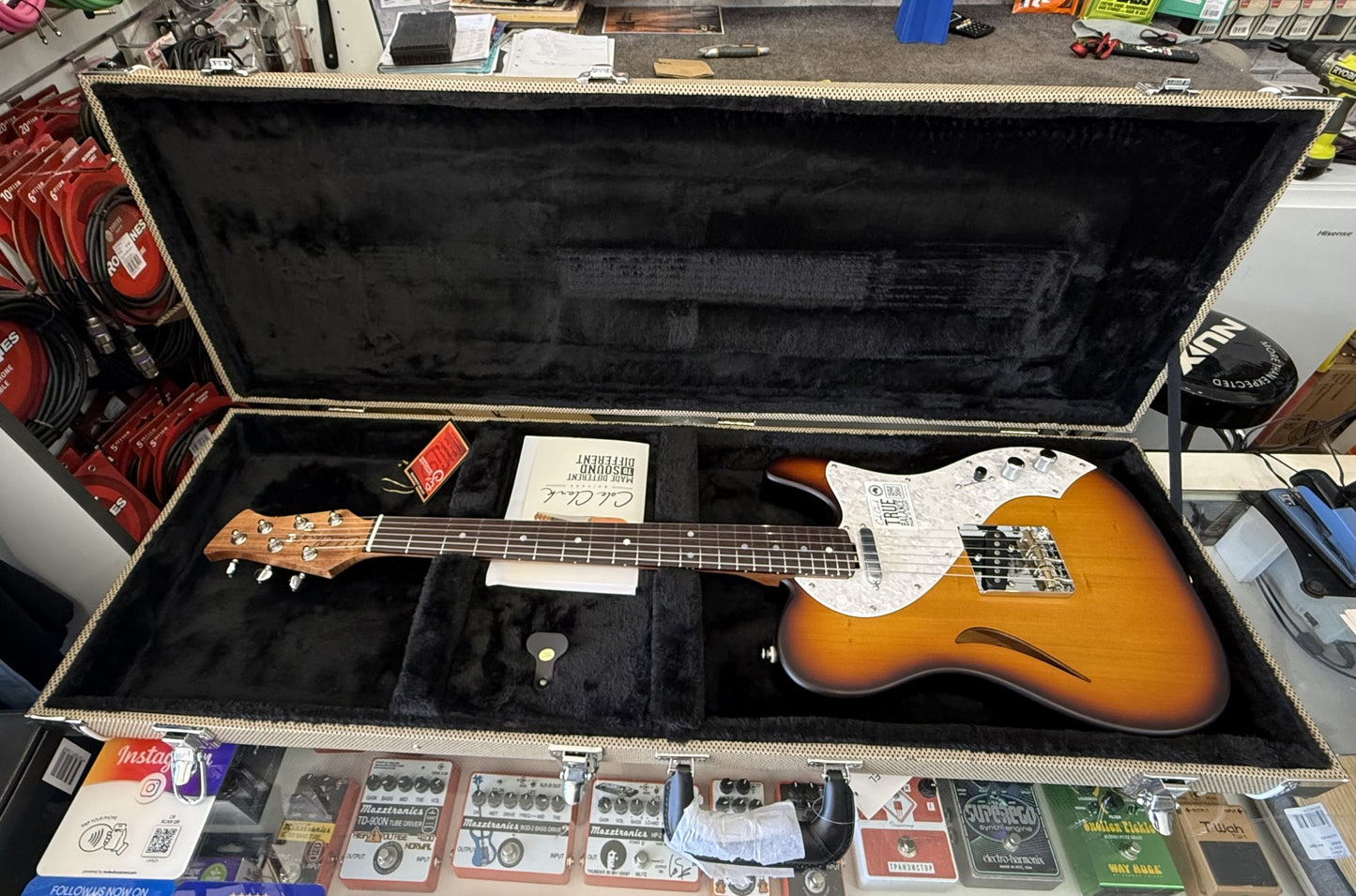 COLE CLARK CULPRIT 3 ELECTRIC GUITAR - SUNBURST