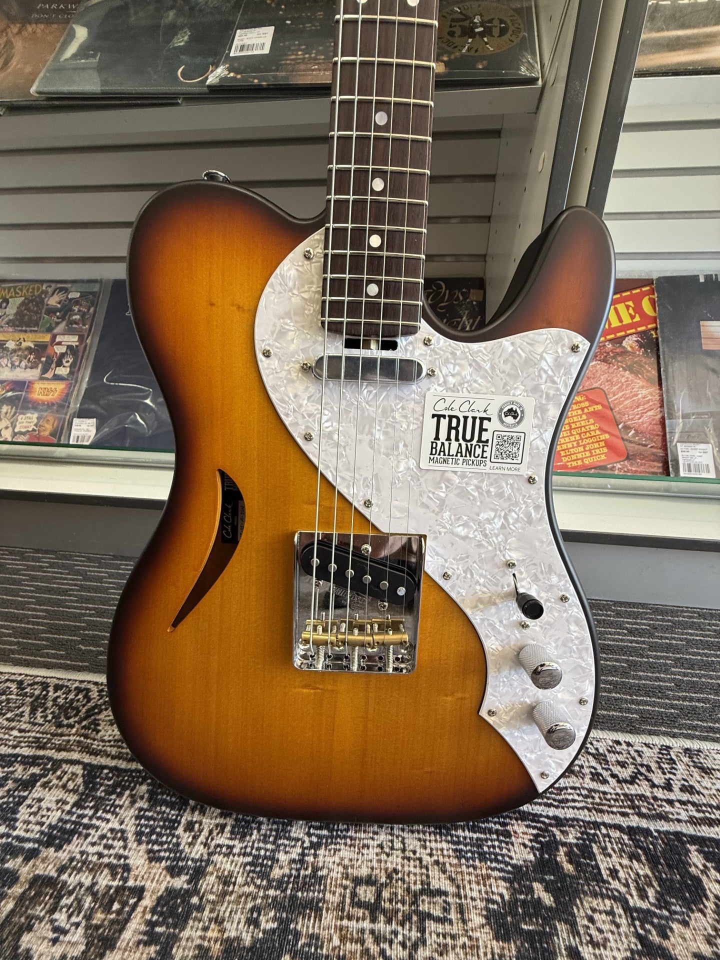COLE CLARK CULPRIT 3 ELECTRIC GUITAR - SUNBURST
