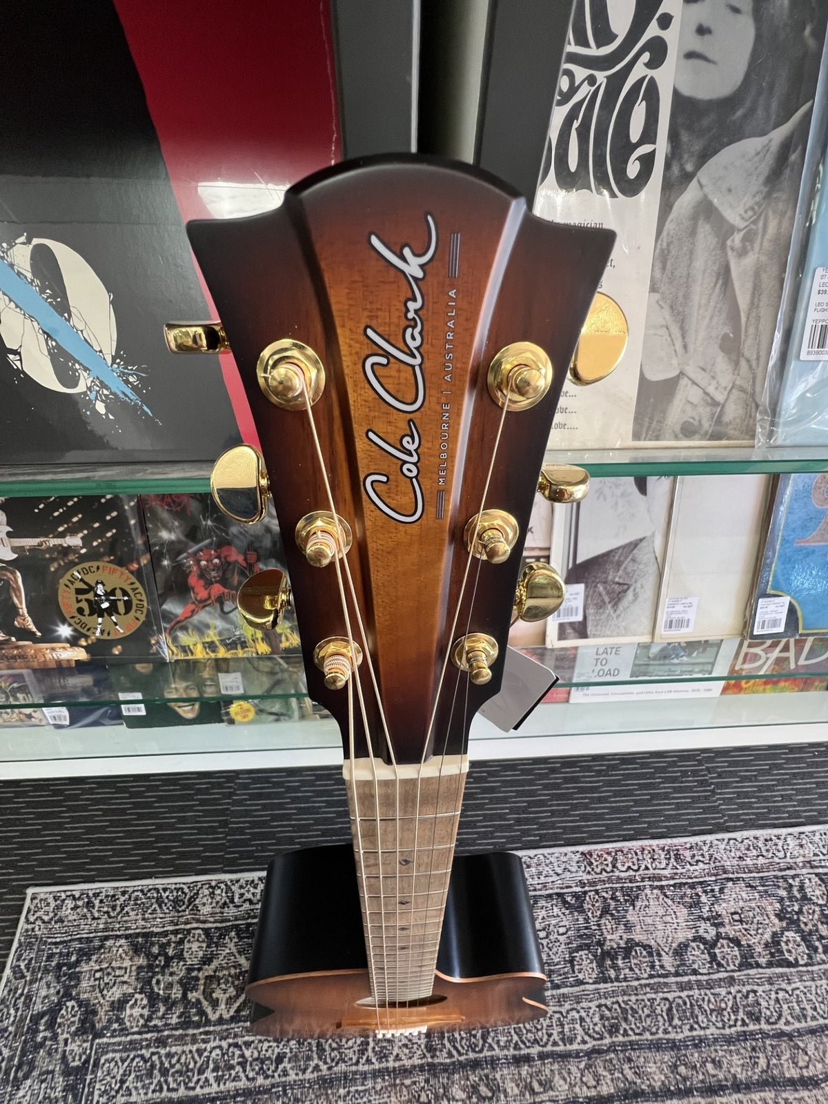 Cole Clark FL2EC Dreadnought Silky Oak in Sunburst top back and sides cutaway