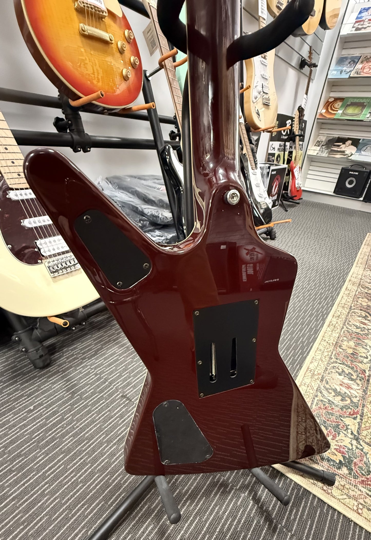 DEAN Z79 FLOYD ELECTRIC GTR WITH CASE - TRANS RED
