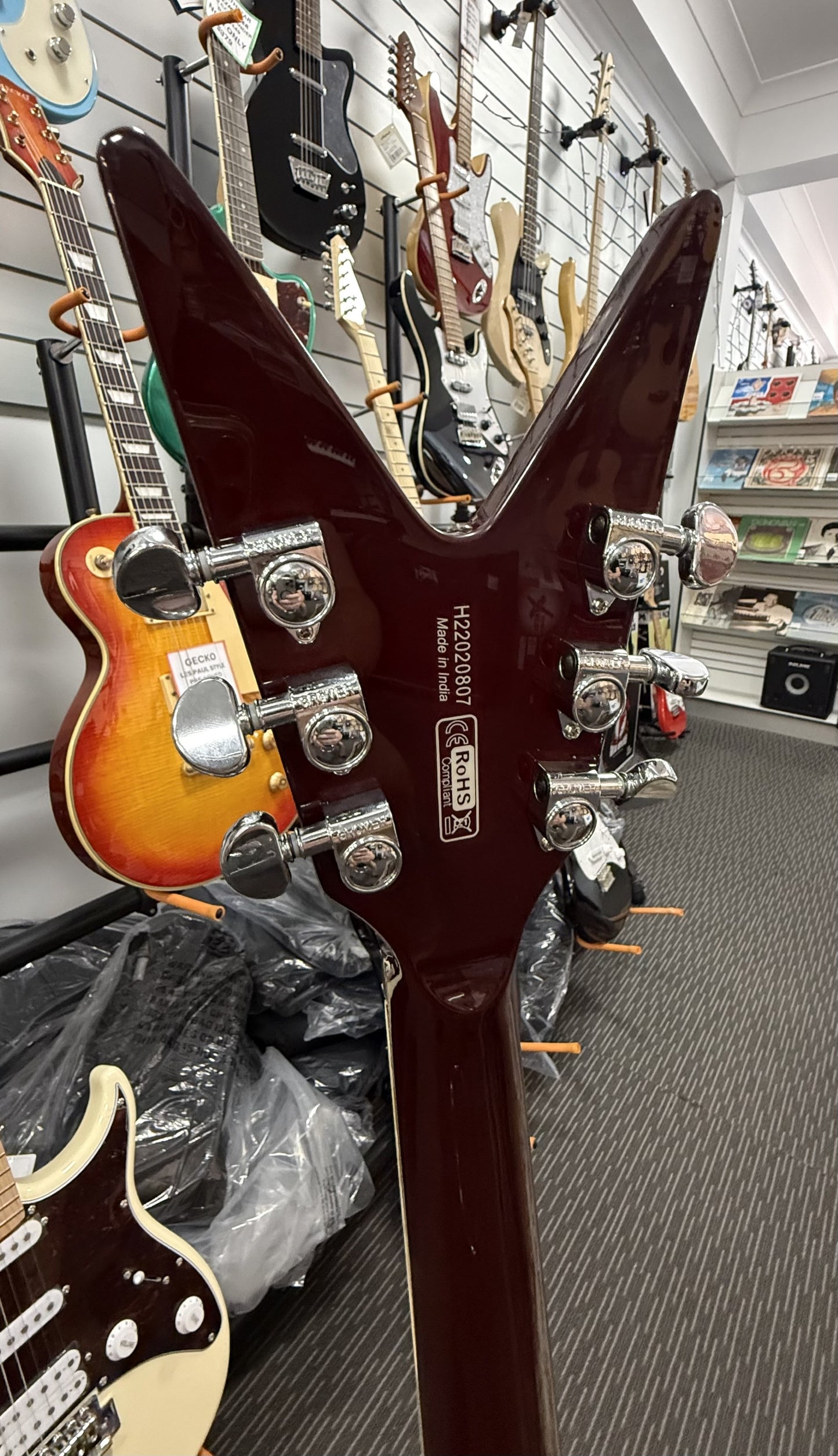DEAN Z79 FLOYD ELECTRIC GTR WITH CASE - TRANS RED