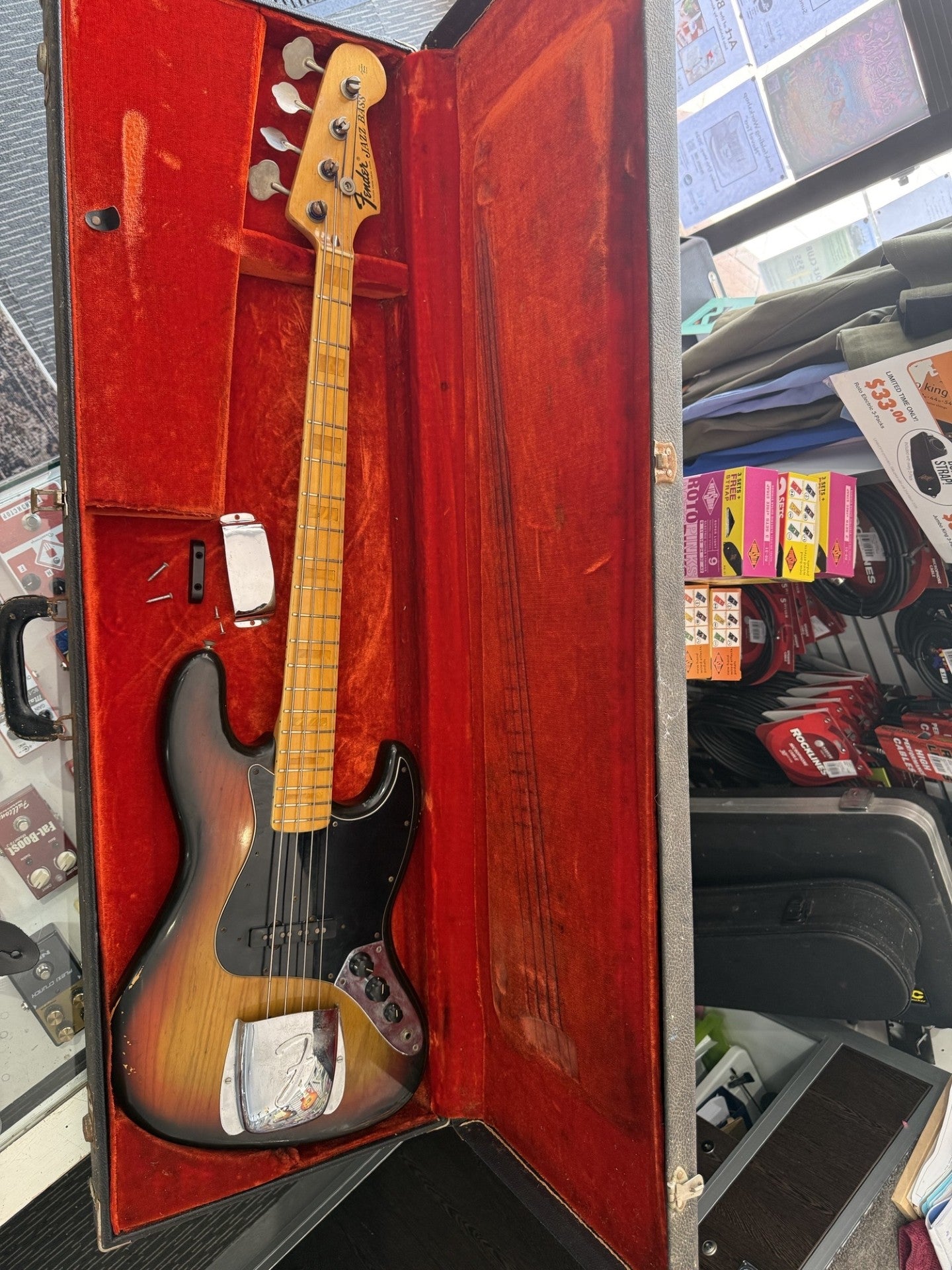 FENDER JAZZ BASS USA - MADE IN 1975 WITH CASE