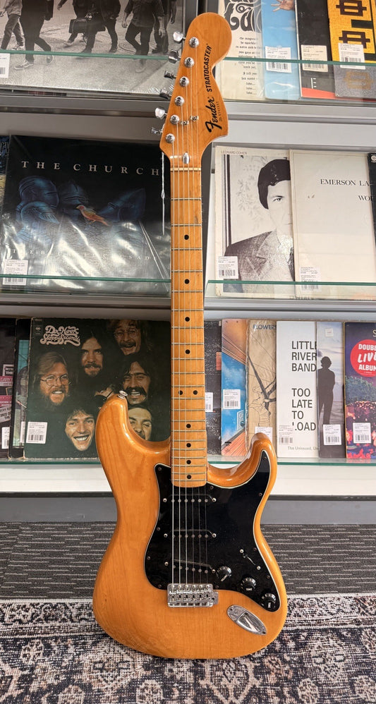 FENDER 1977 USA STRATOCASTER WITH ORIGINAL CASE