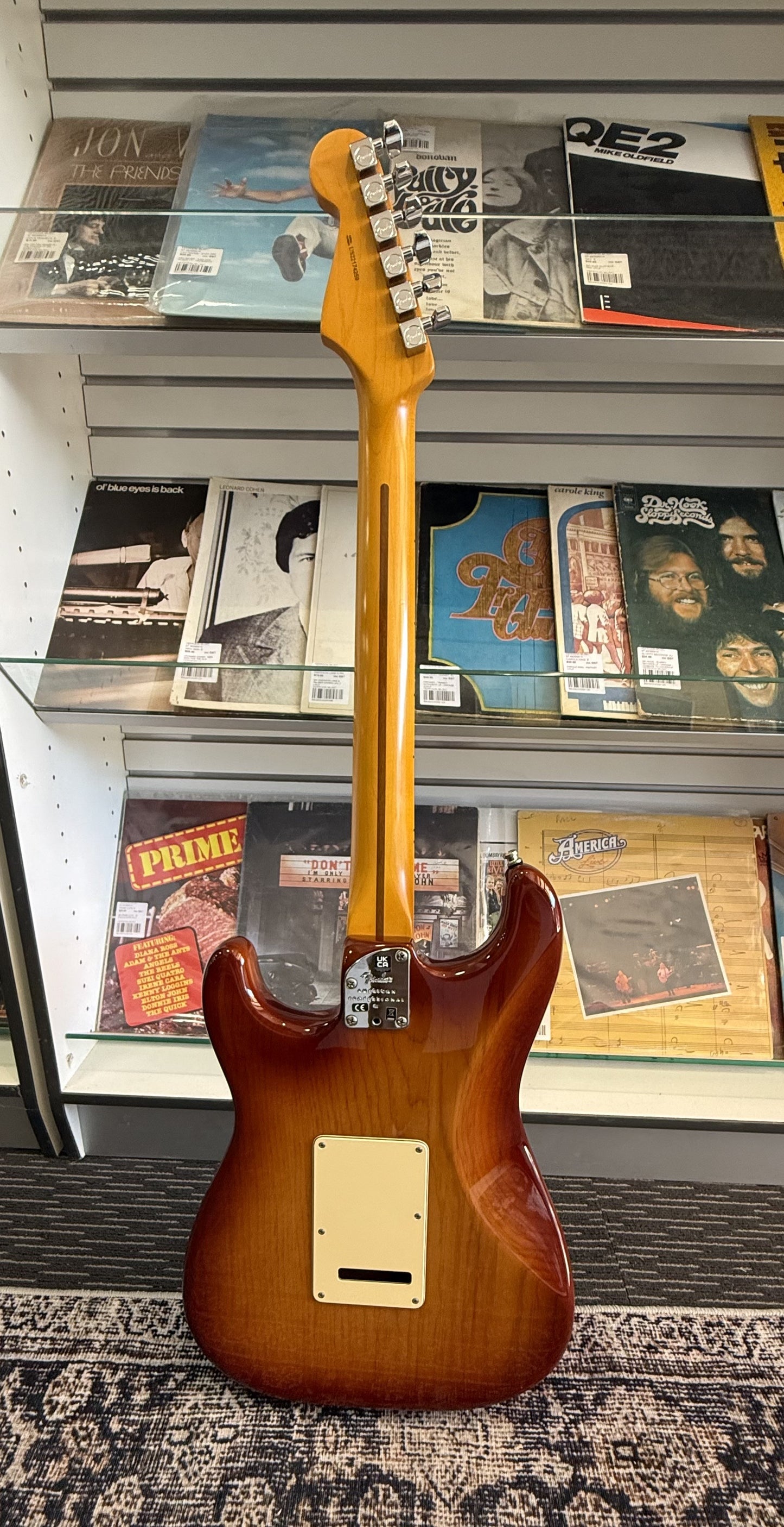 FENDER AMERICAN PRO II STRATOCASTER - SIENNA BURST SN#US22174259 - Secondhand