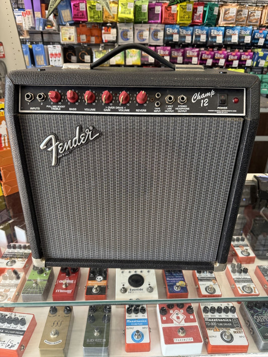 FENDER CHAMP 12 VALVE COMBO - VINTAGE 1987-1992