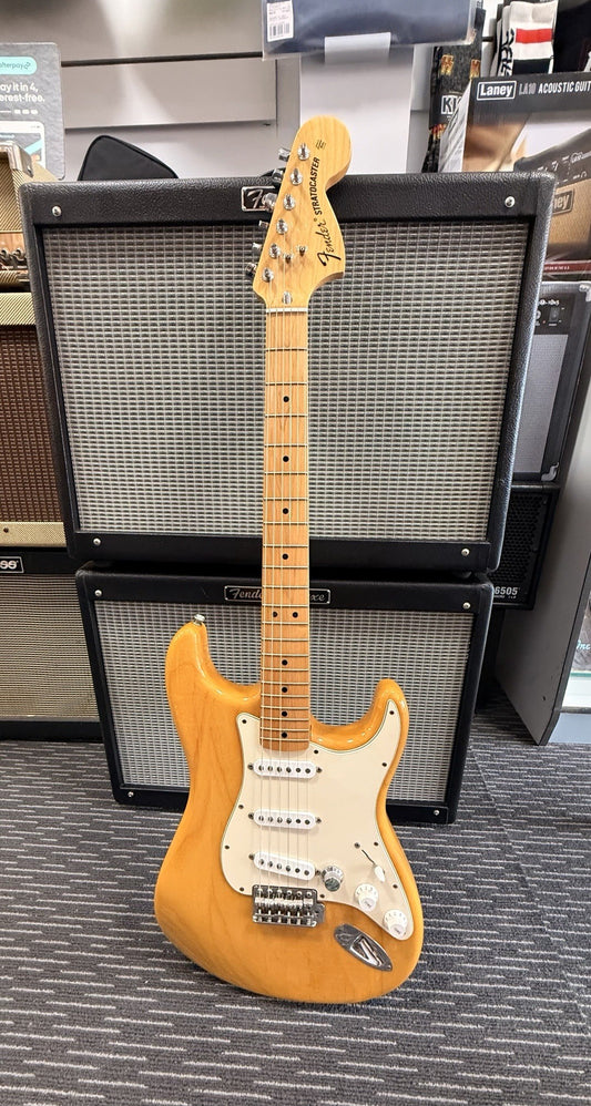 FENDER MEXICAN CLASSIC 70'S SERIES STRAT WITH GIG BAG - SECONDHAND