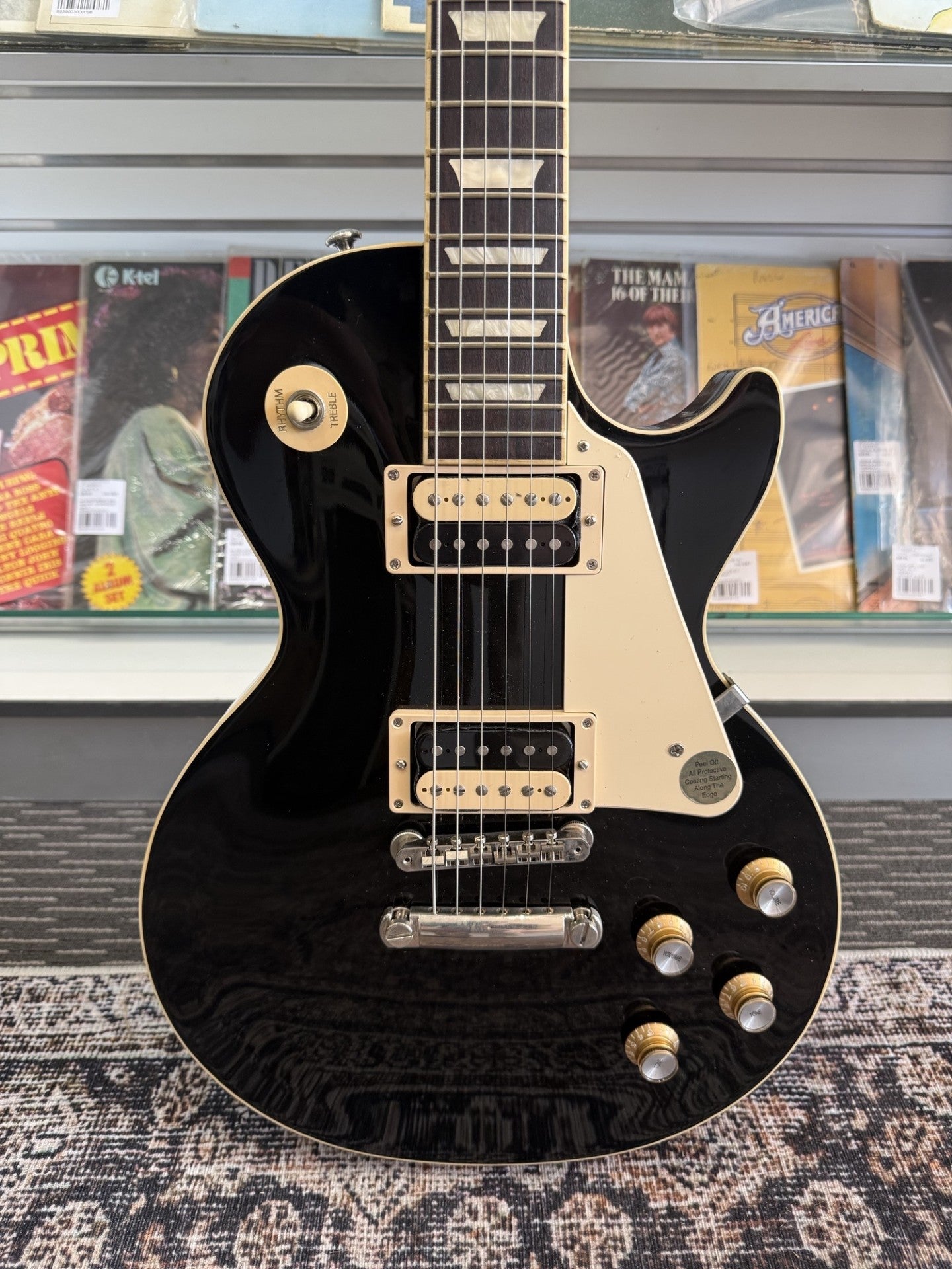 GIBSON LES PAUL CLASSIC - GLOSS BLACK MADE IN 2020/21
