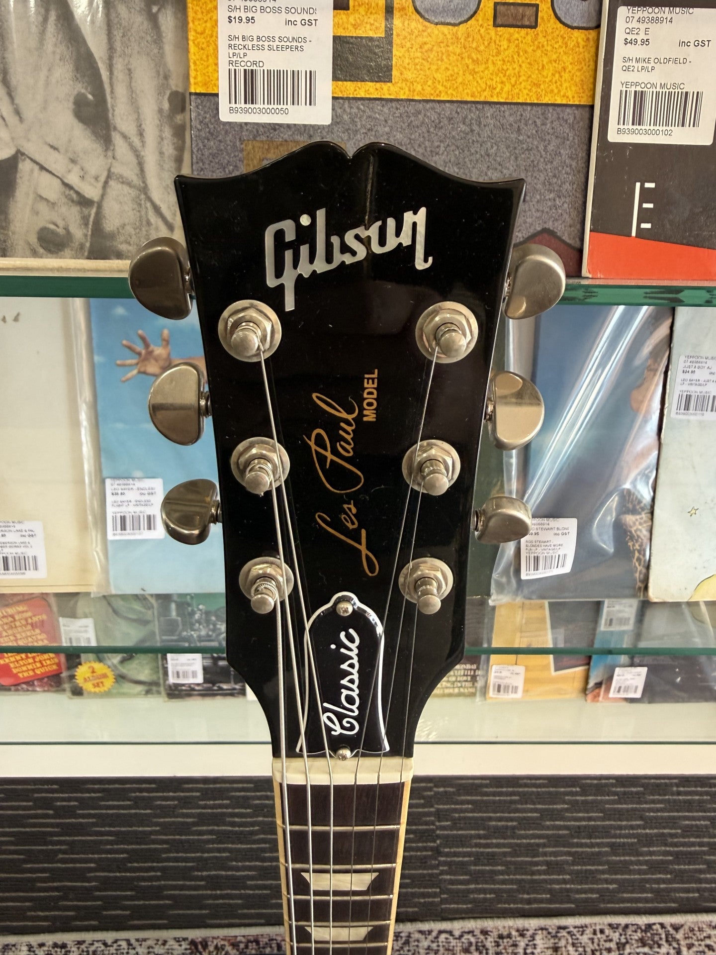 GIBSON LES PAUL CLASSIC - GLOSS BLACK MADE IN 2020/21
