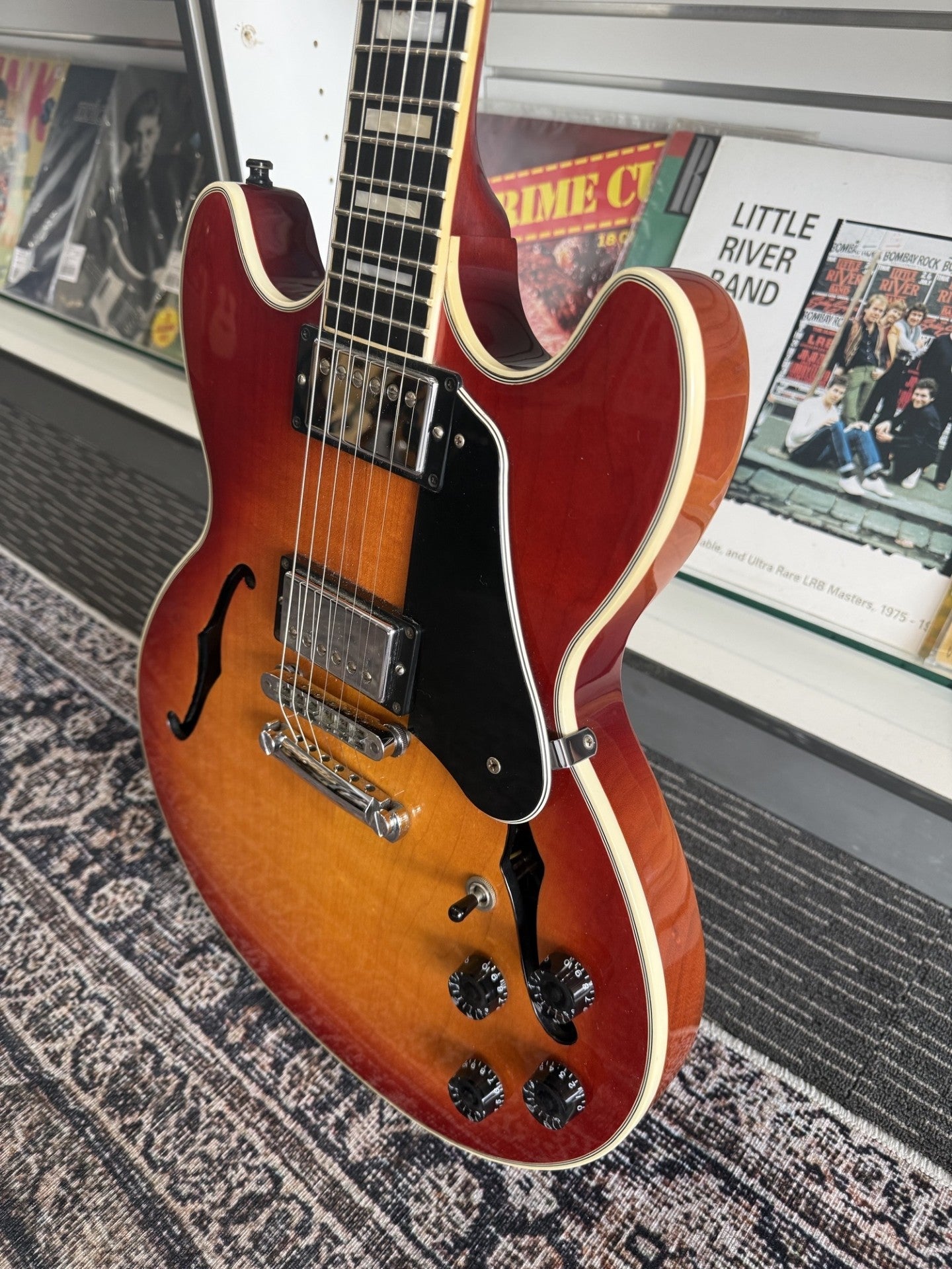 GIBSON MIDTOWN CUSTOM - MADE IN 2012 WITH CASE