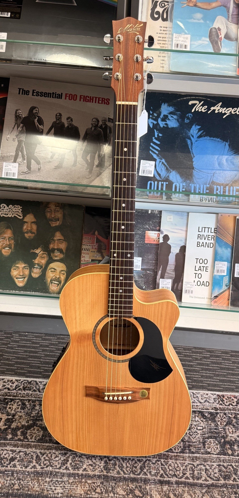 MATON PERFORMER ACOUSTIC/ELECTRIC W/CASE Made in 2017
