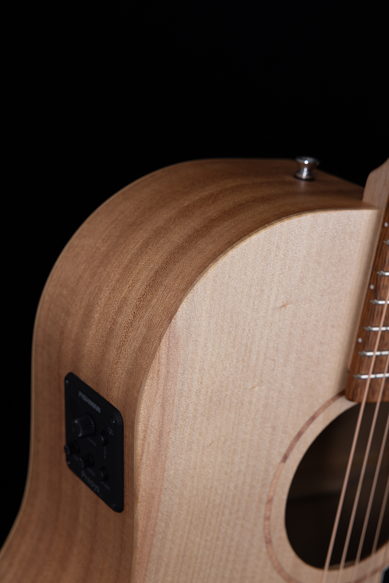 Pratley Entertainer Dread Solid Qld Maple B/S Solid Bunya Top cutaway electric