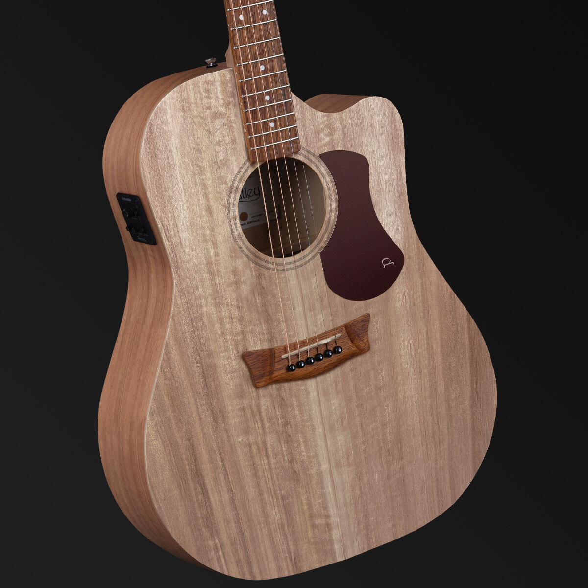 Pratley SL Dread Layered QLD Maple B/S Solid QLD Fig Top cutaway electric