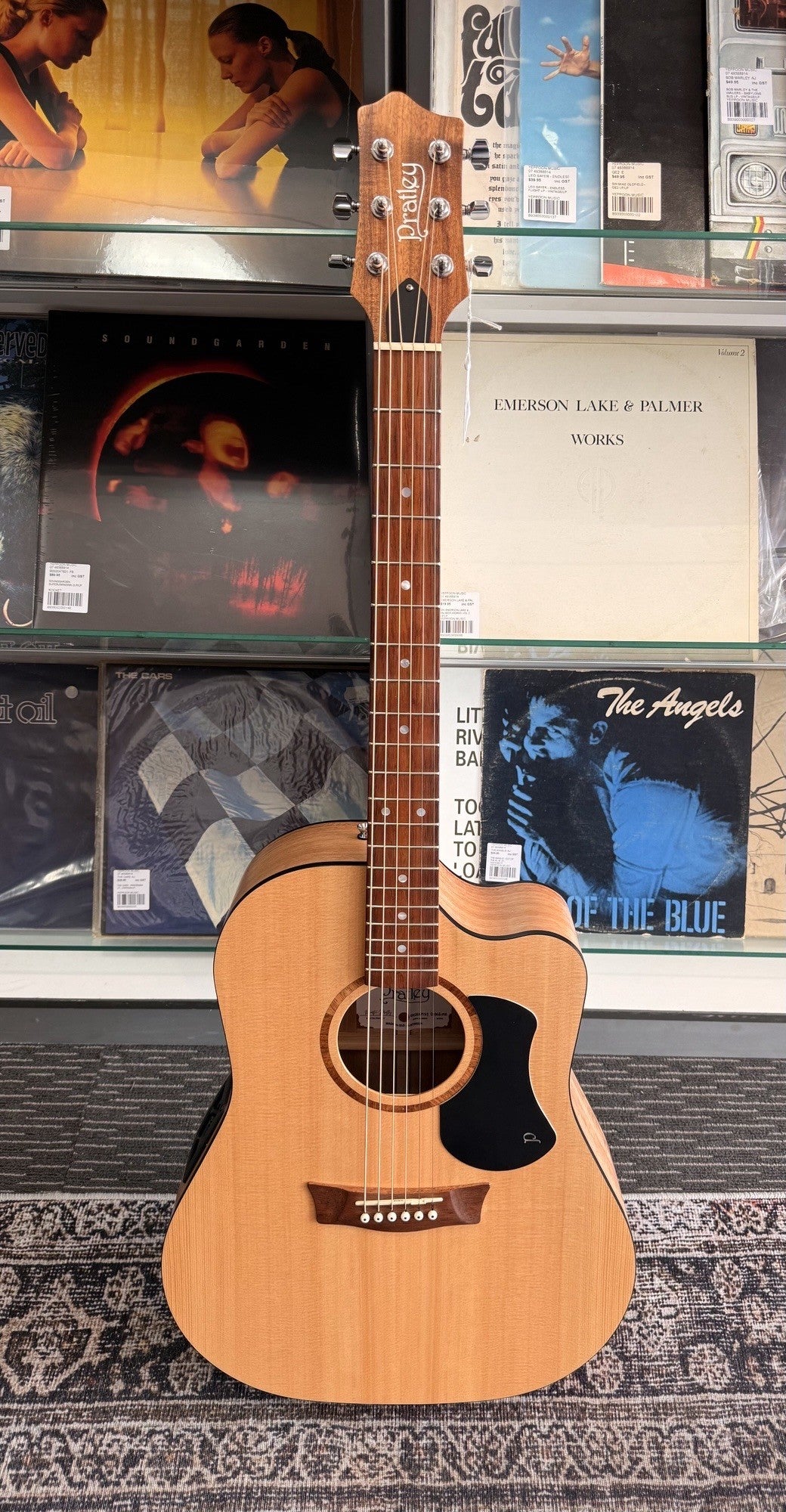 PRATLEY CLASSIC SERIES DREADNOUGHT - SPRUCE/MAPLE - SECOND HAND