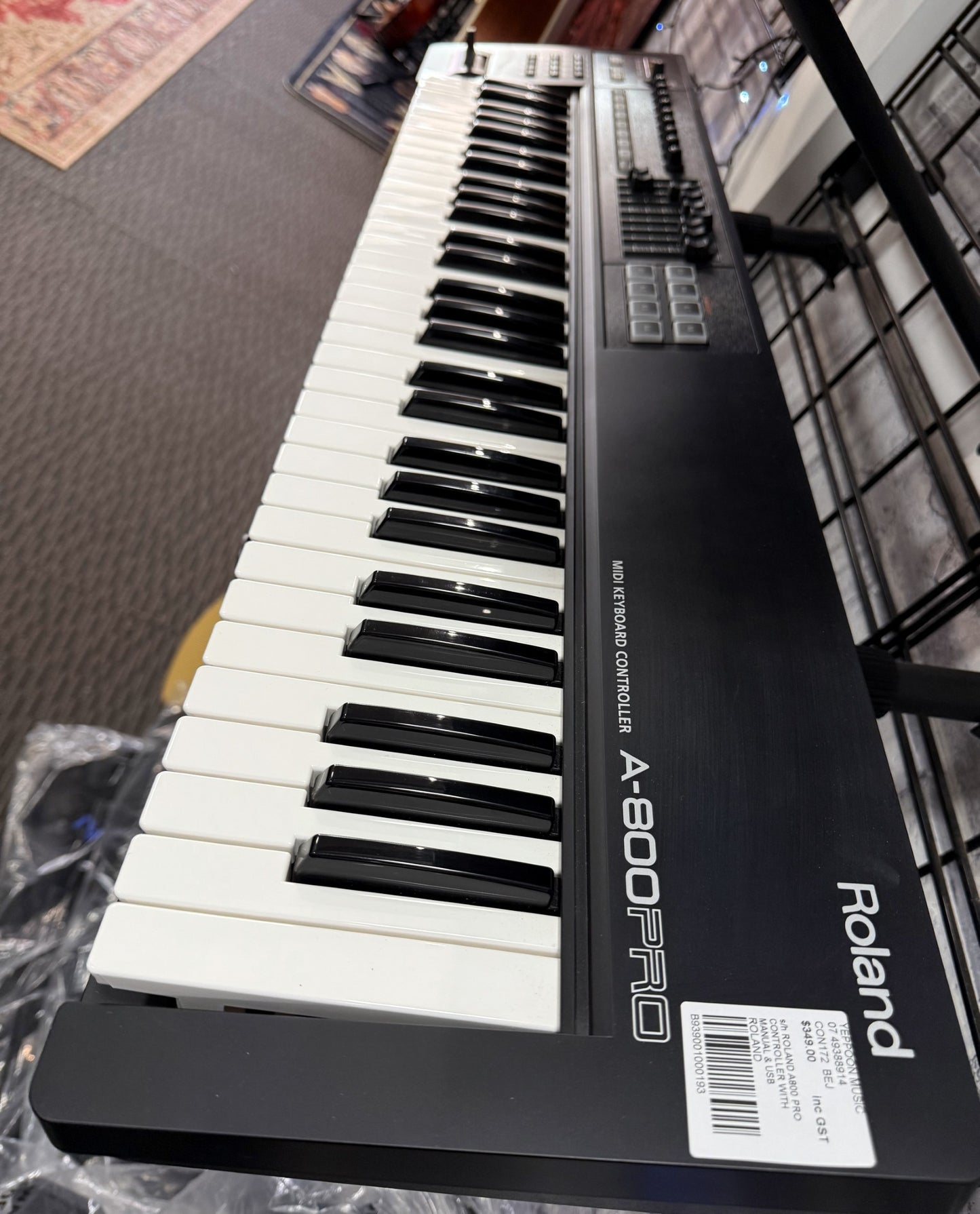 ROLAND A800 PRO CONTROLLER Keyboard (Pre-Loved)