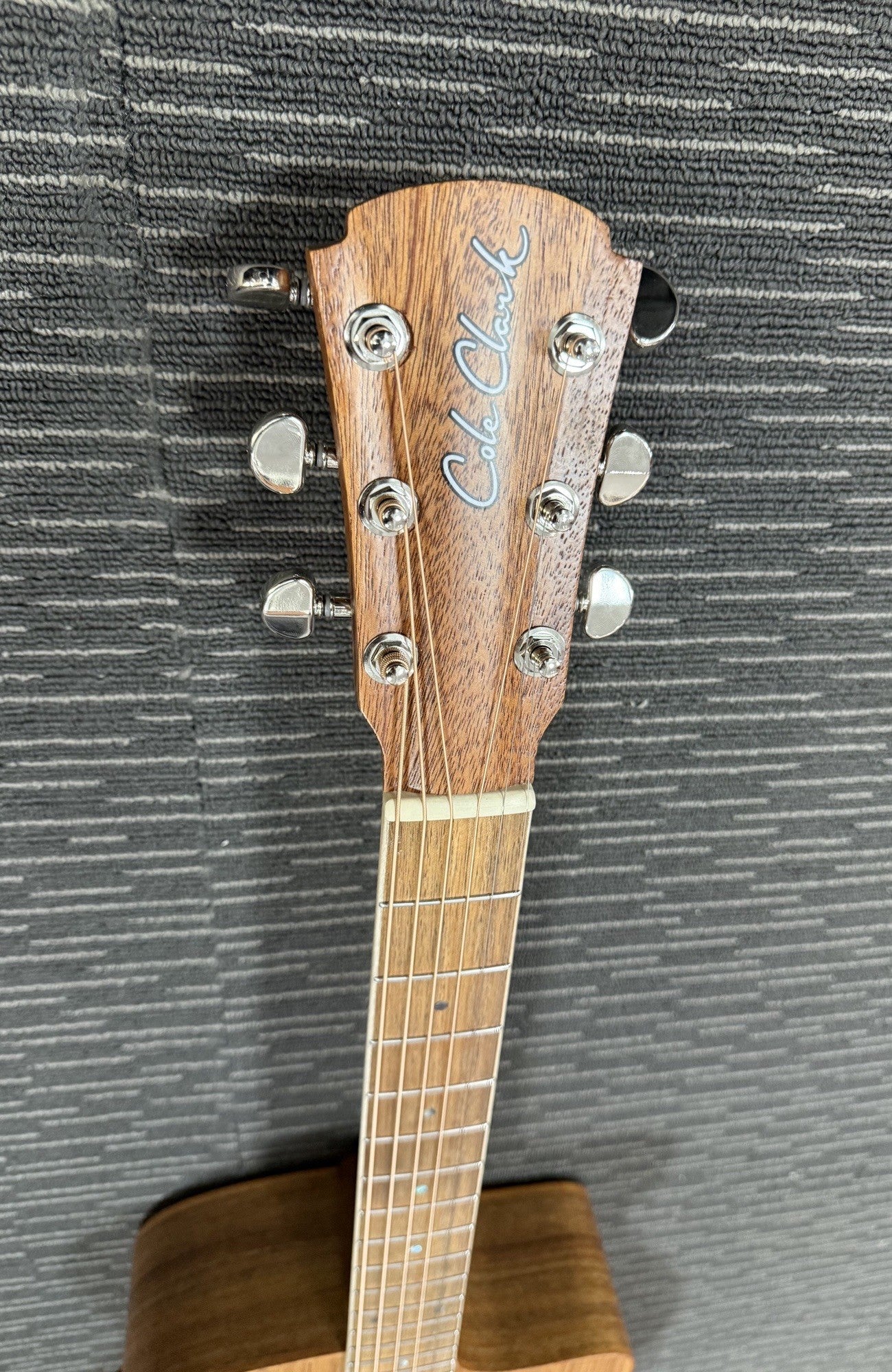 Cole Clark Studio series AN1EC - All Solid Blackwood with Dlx Gig Bag