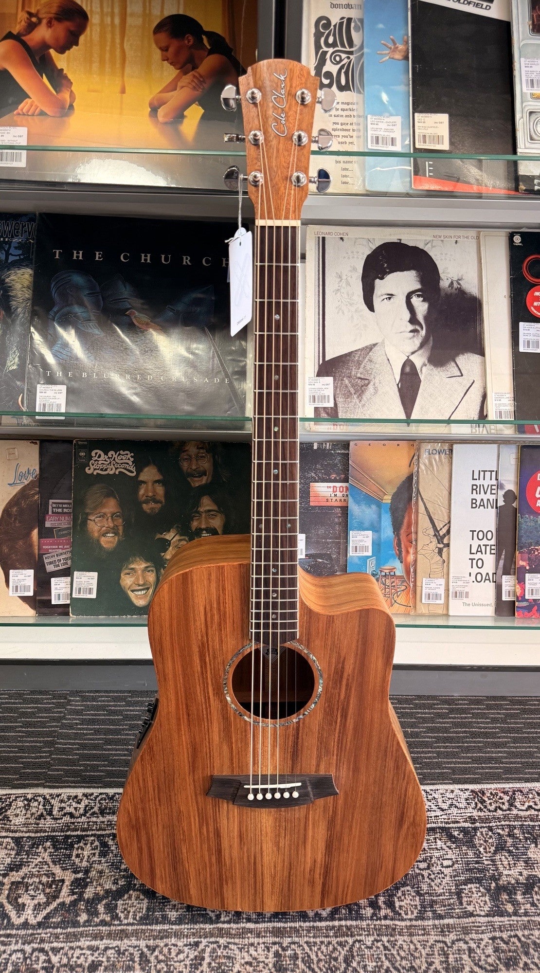 Cole Clark Studio series FL1EC - All solod Blackwood Acoustic/electric with Dlx Bag