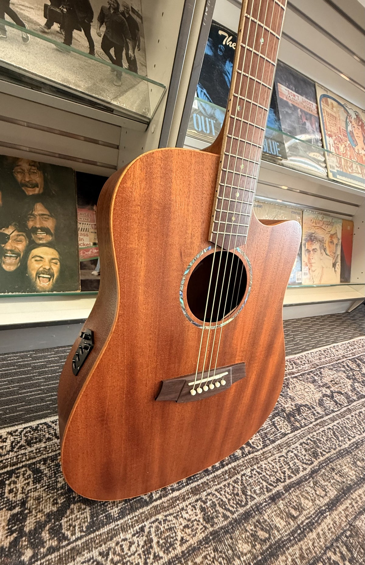 Cole Clark Studio Series FL1EC - All Mahogany with Dlx Gig Bag