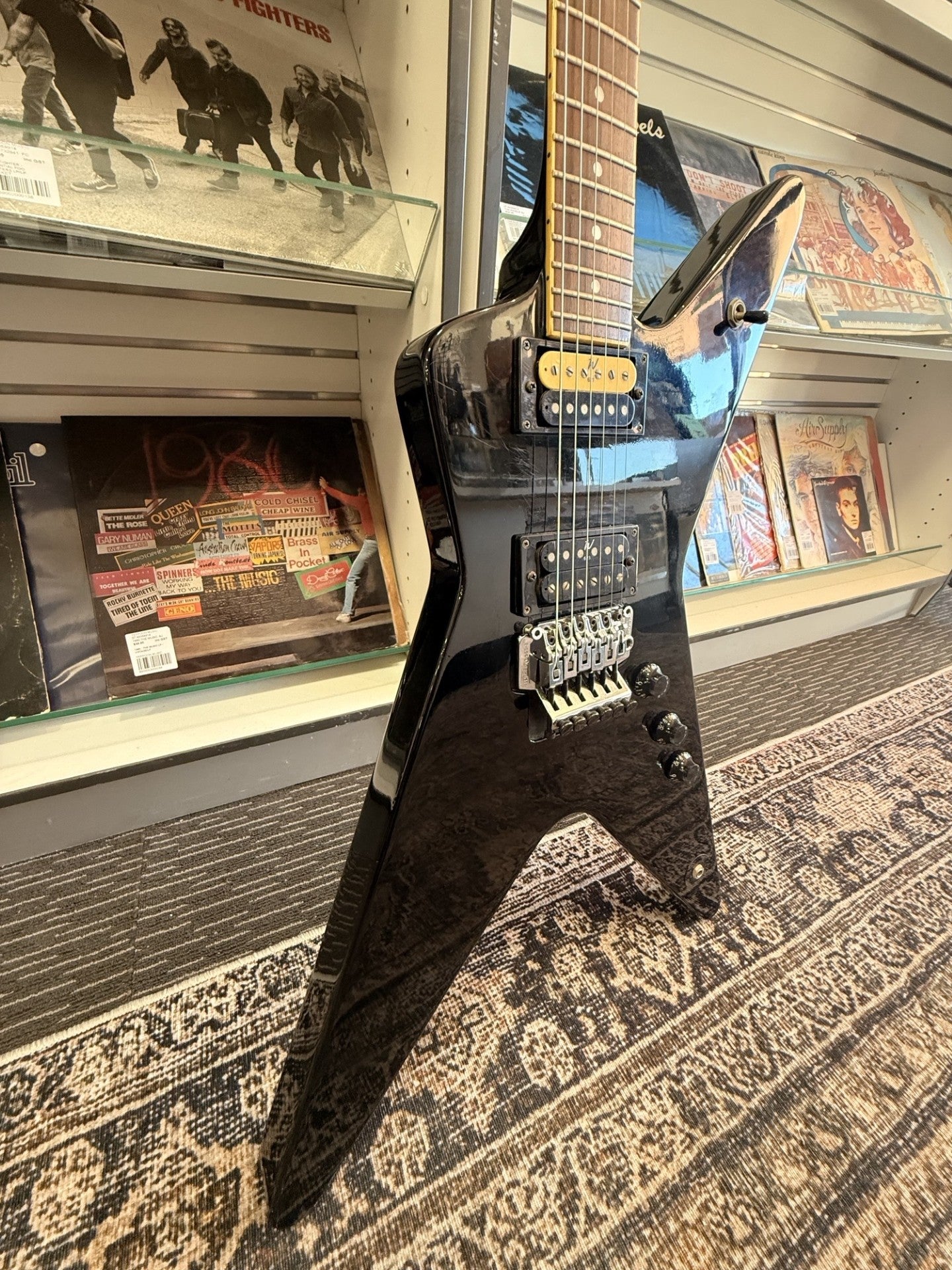 WASHBURN DIME 333 BLACKJACK Made in 1995 WITH CASE