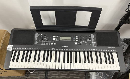YAMAHA PSR-E363 KEYBOARD 61 NOTE WITH STAND - Secondhand